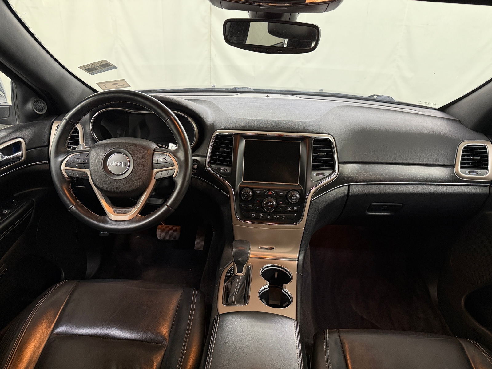 Thumbnail: 2017 Jeep Grand Cherokee - 2