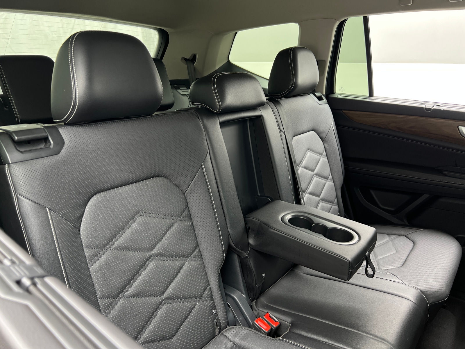 Thumbnail: 2024 Volkswagen Atlas - 5