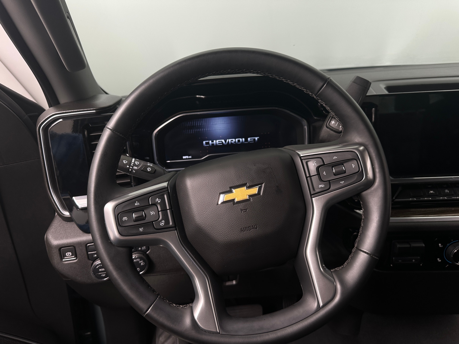 Thumbnail: 2025 Chevrolet Silverado 1500 - 5