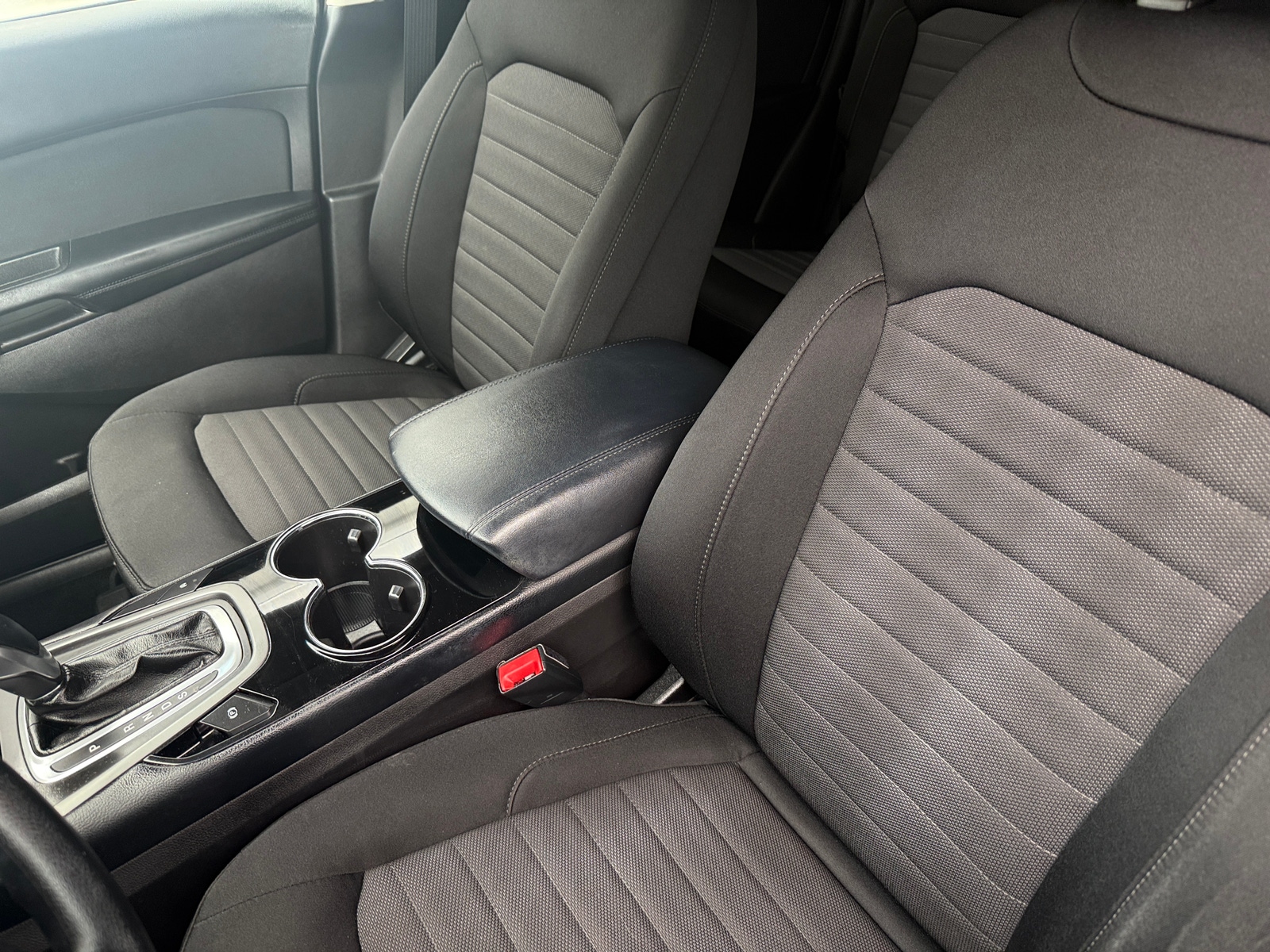 Thumbnail: 2018 Ford Edge - 2