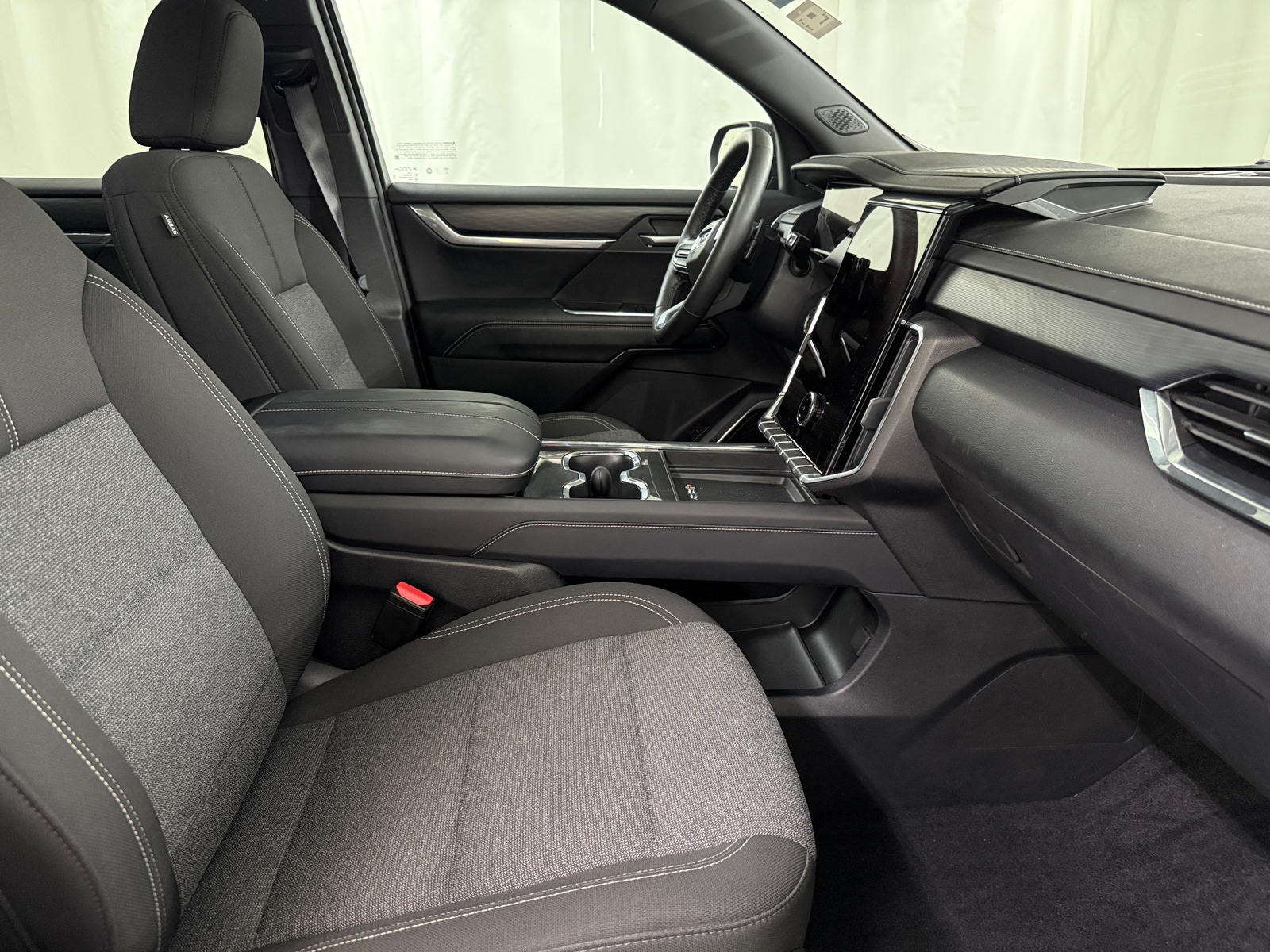 Thumbnail: 2025 GMC Acadia - 2