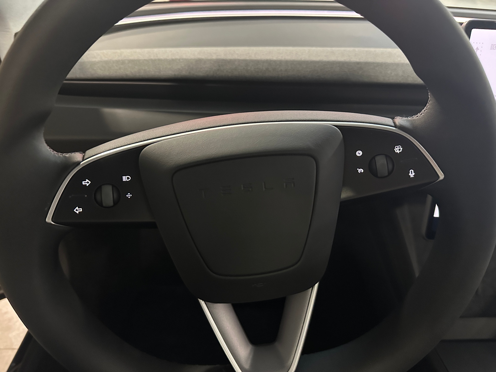 Thumbnail: 2025 Tesla Model 3 - 5