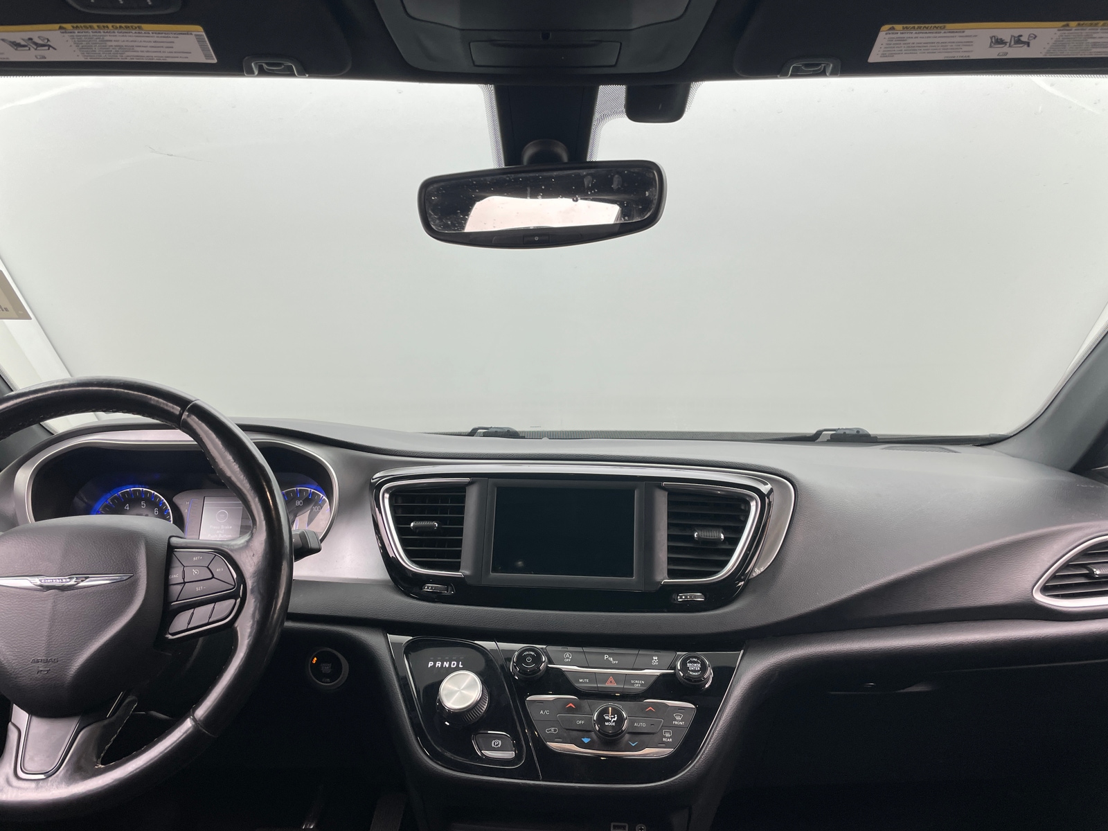 Thumbnail: 2020 Chrysler Pacifica - 3