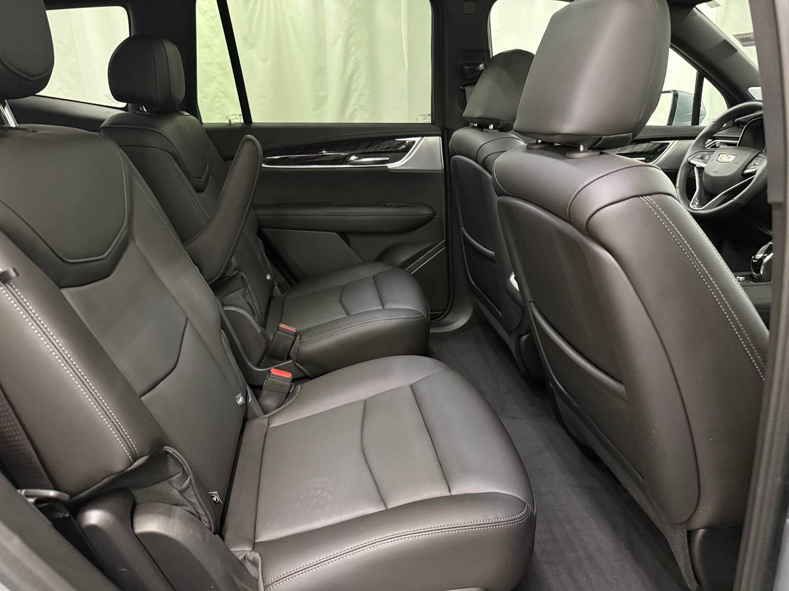 Thumbnail: 2025 Cadillac XT6 - 5