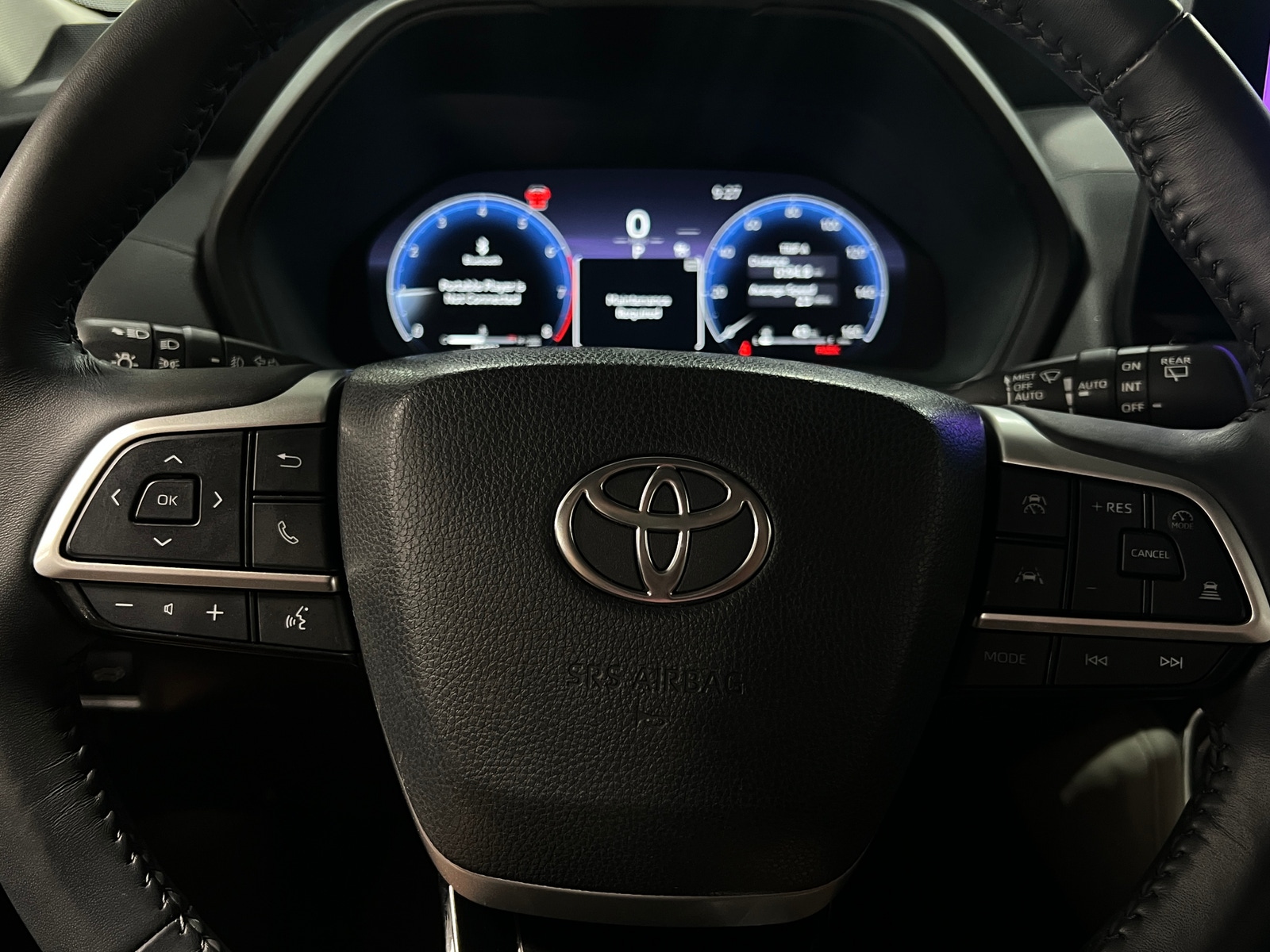 Thumbnail: 2024 Toyota Grand Highlander - 4