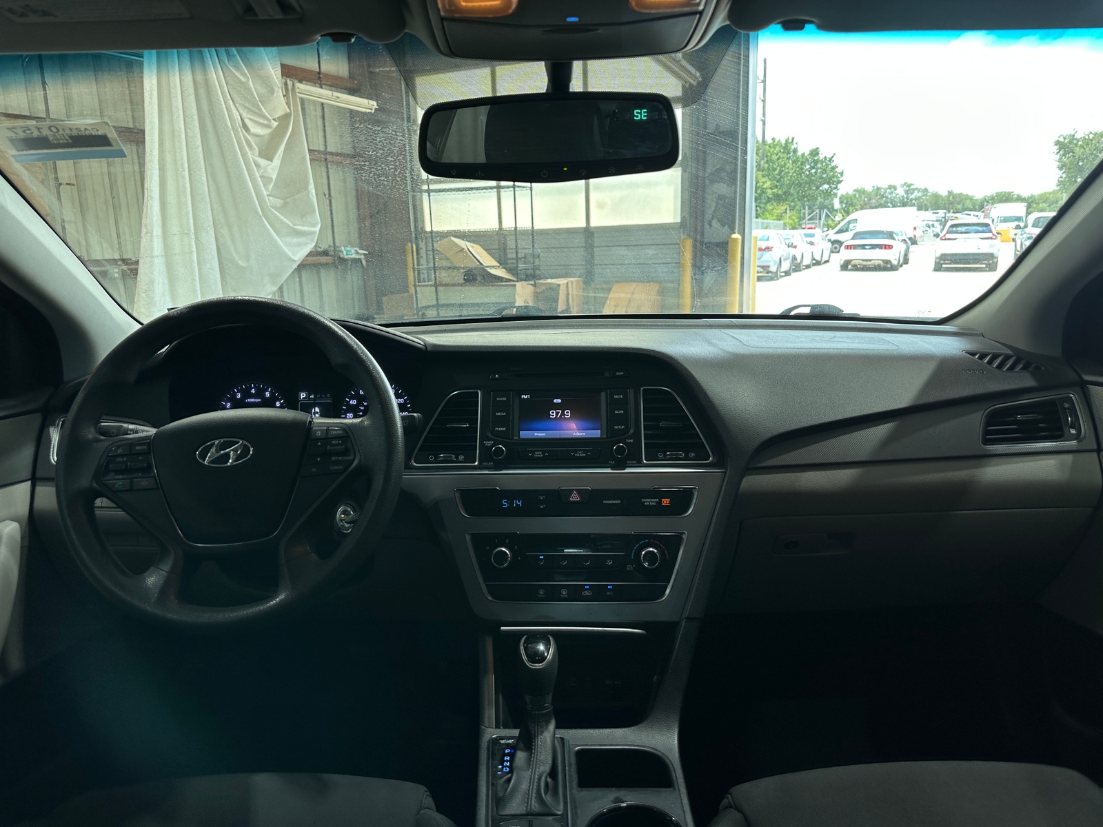 Thumbnail: 2015 Hyundai Sonata - 3