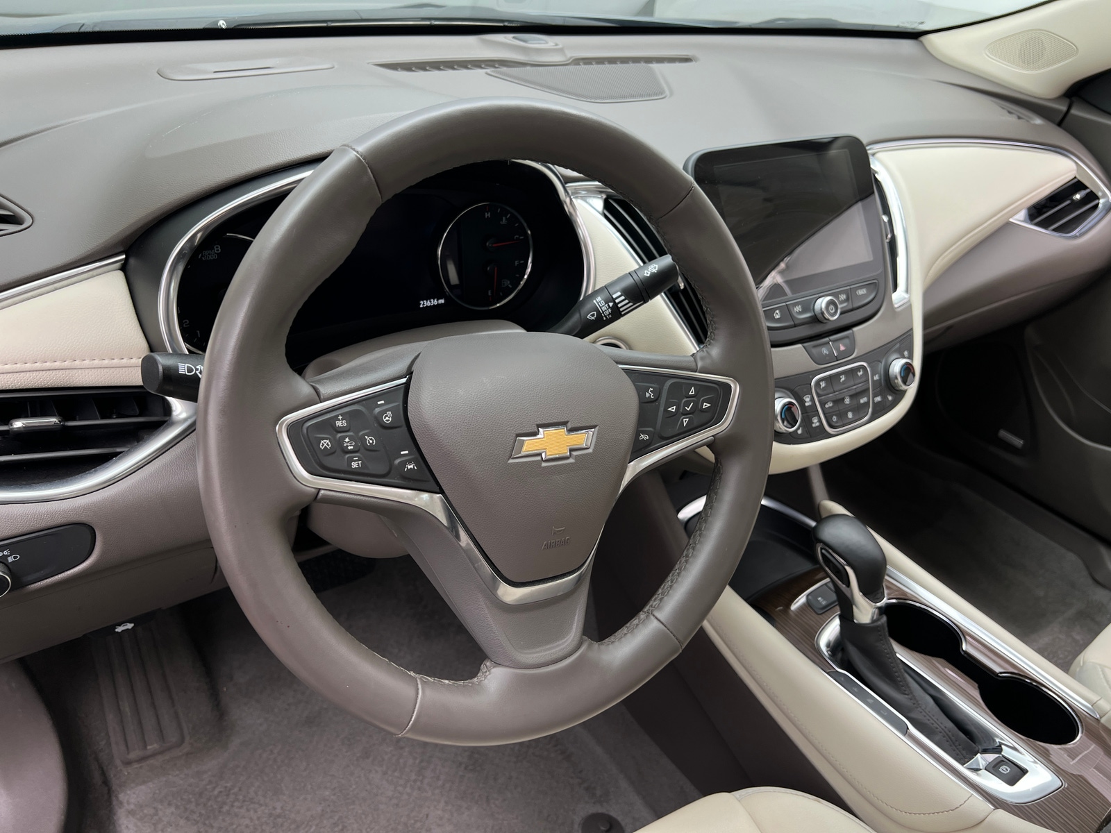 Thumbnail: 2024 Chevrolet Malibu - 4
