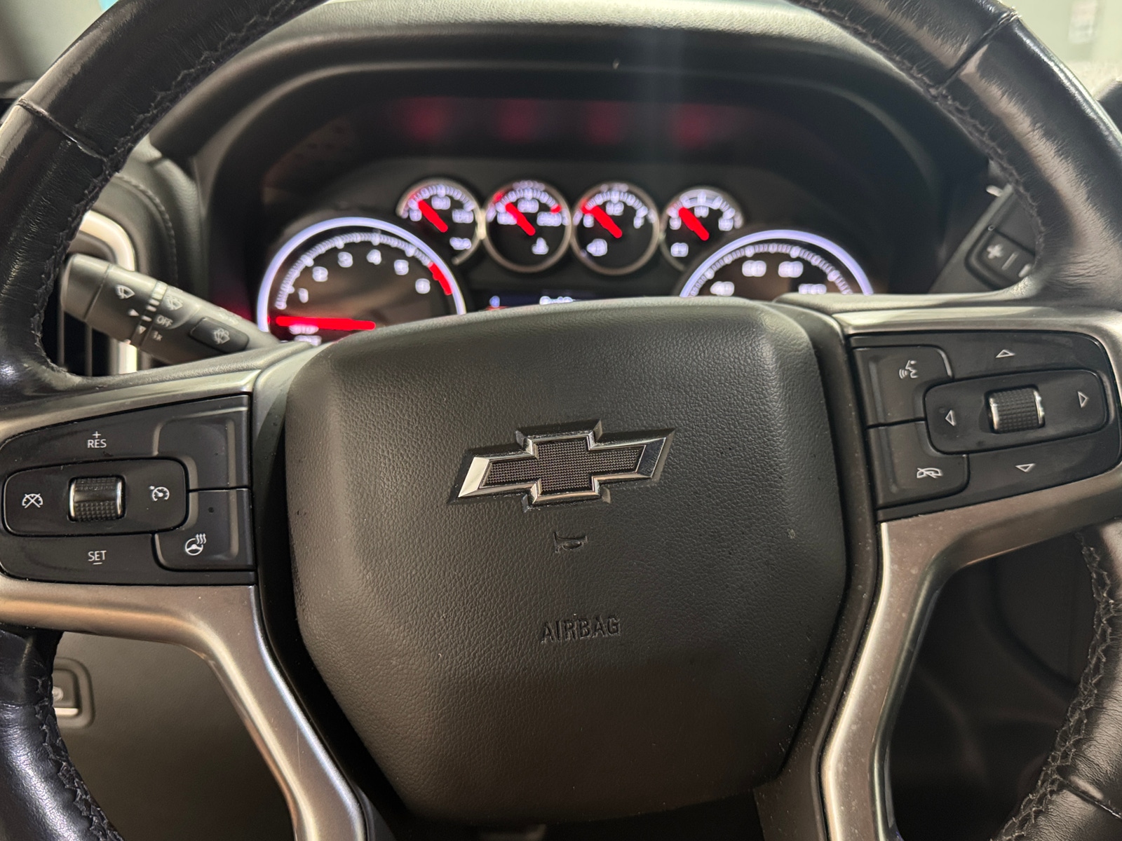 Thumbnail: 2020 Chevrolet Silverado 1500 - 5