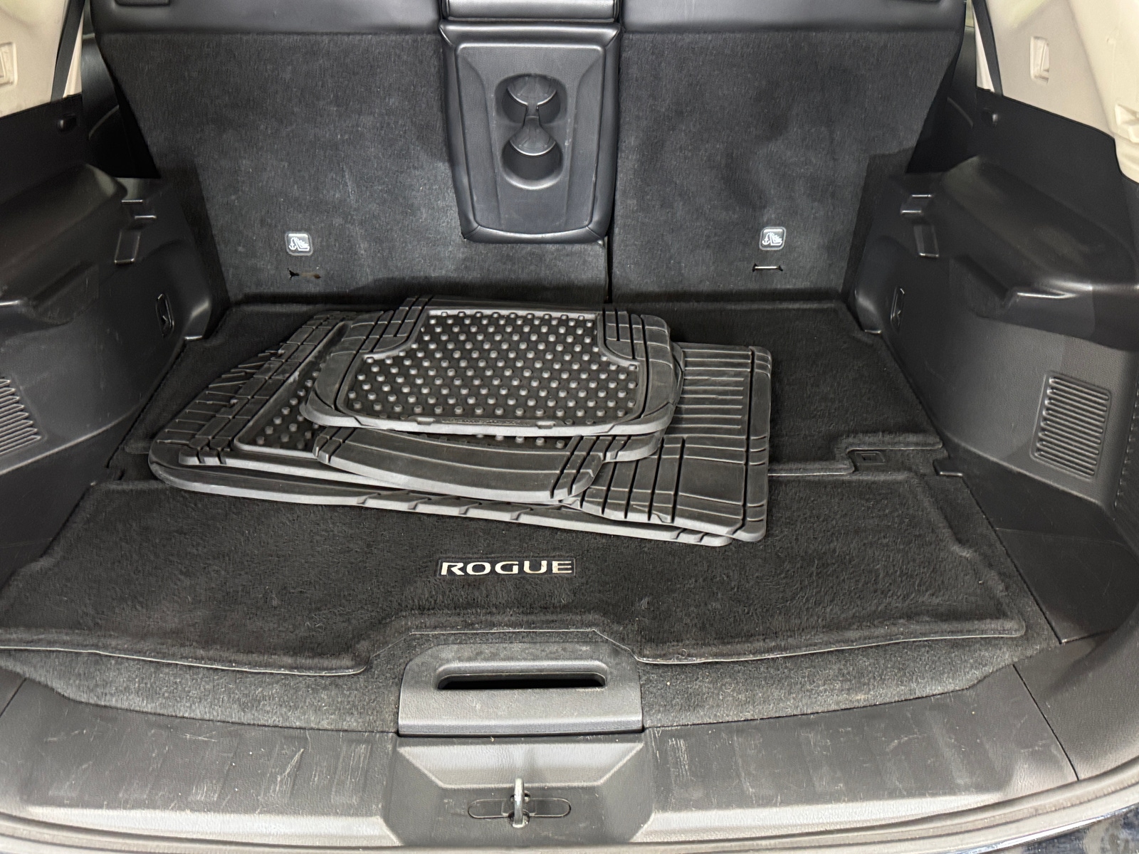 Thumbnail: 2015 Nissan Rogue - 6