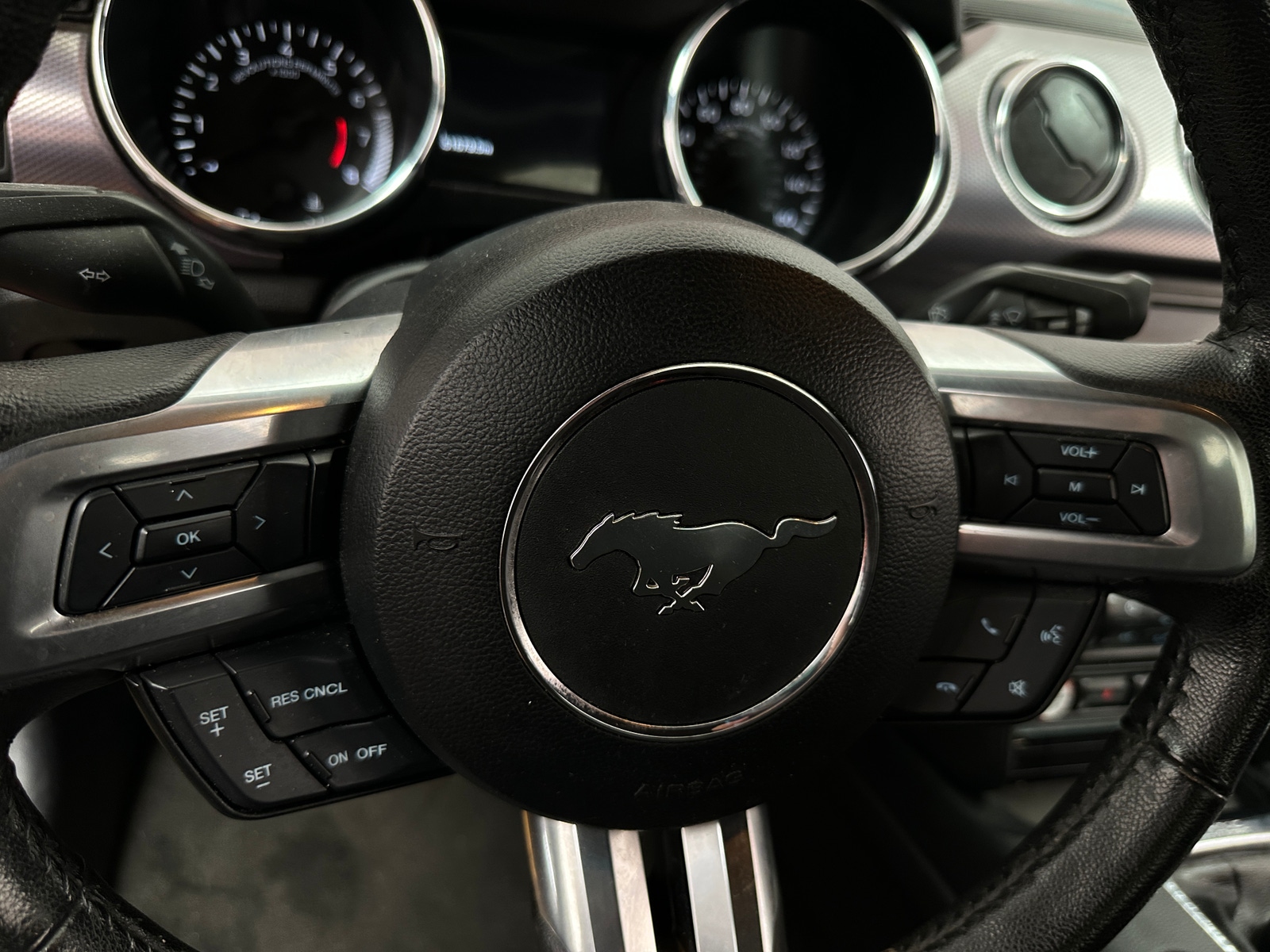 Thumbnail: 2015 Ford Mustang - 4