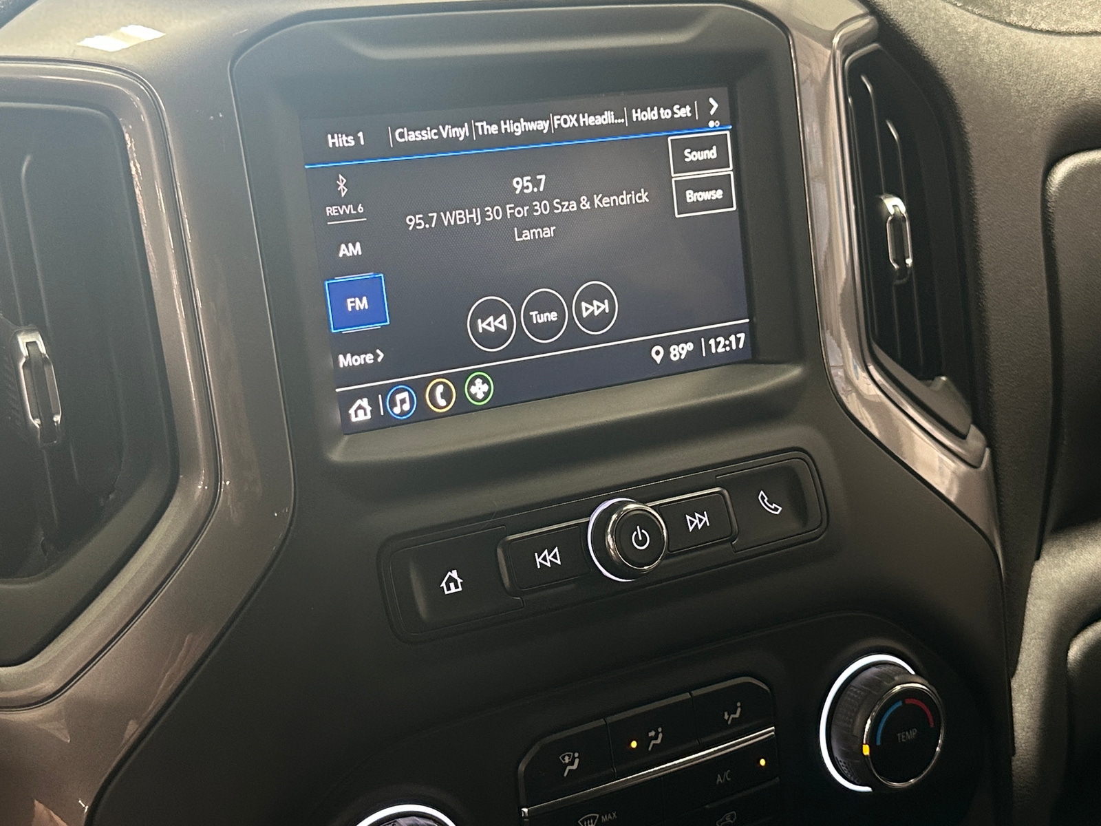 Thumbnail: 2023 Chevrolet Silverado 1500 - 4