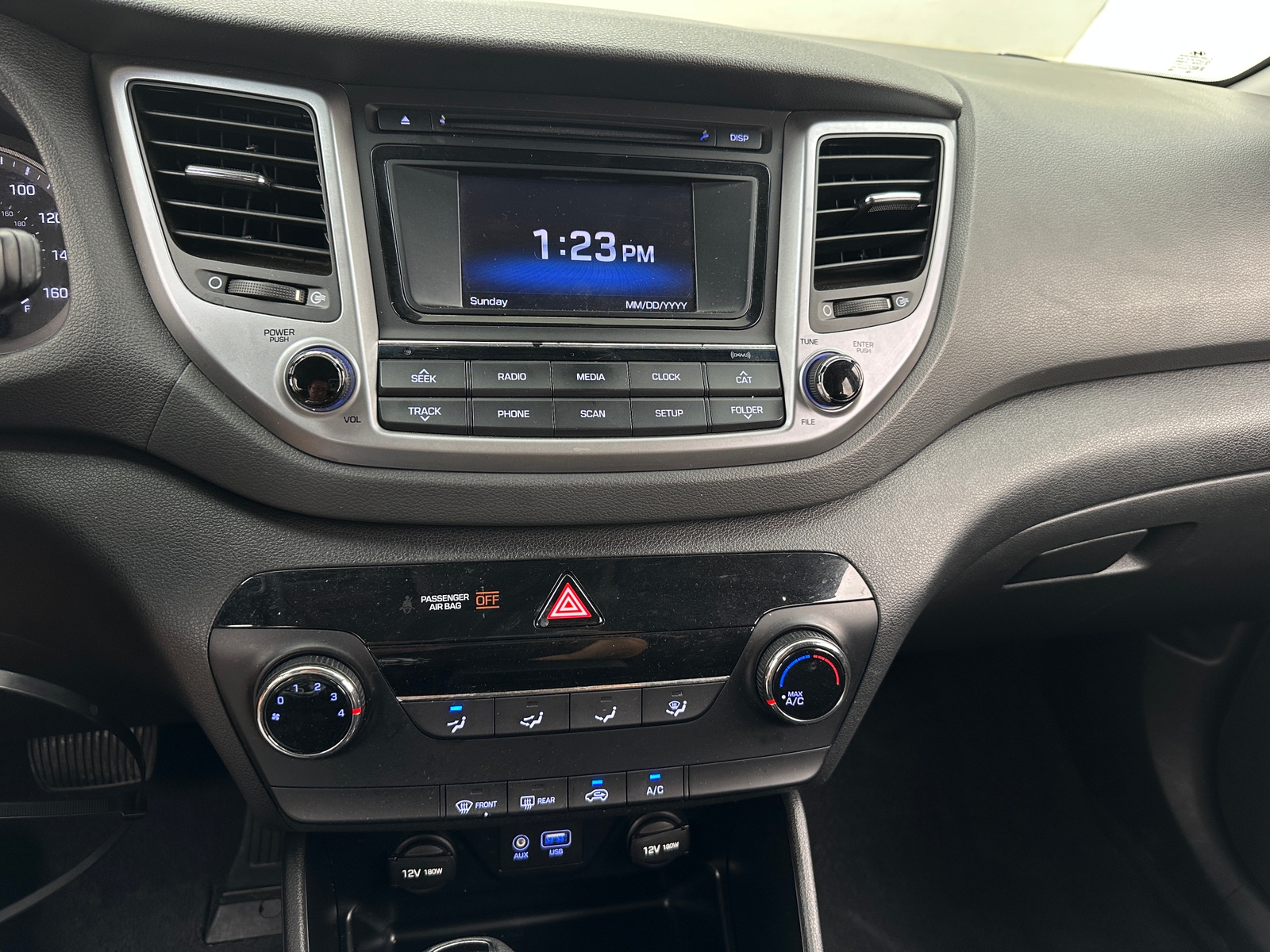 Thumbnail: 2016 Hyundai Tucson - 4