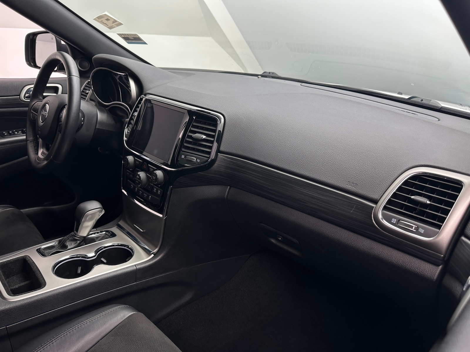 Thumbnail: 2019 Jeep Grand Cherokee - 2