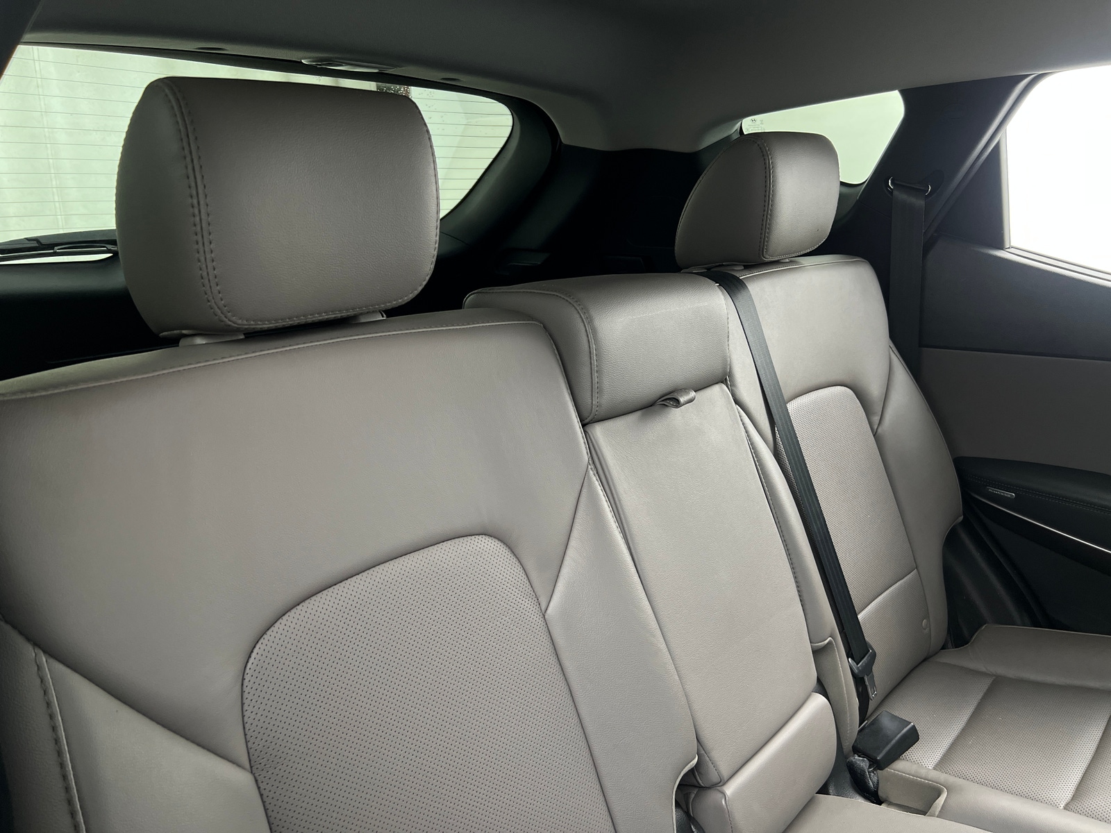 Thumbnail: 2017 Hyundai Santa Fe - 6
