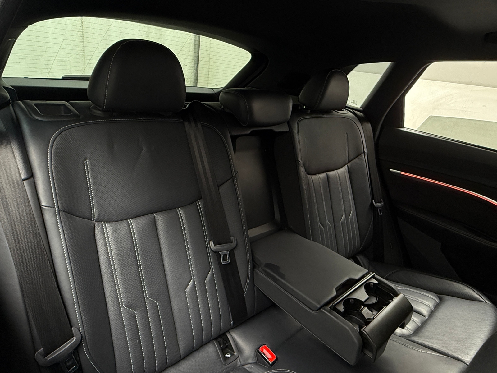 Thumbnail: 2022 Audi e-tron - 5