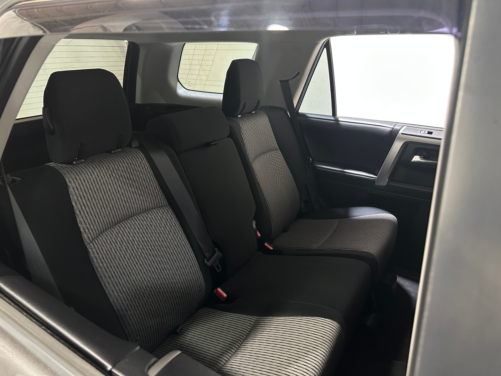 Thumbnail: 2016 Toyota 4Runner - 6