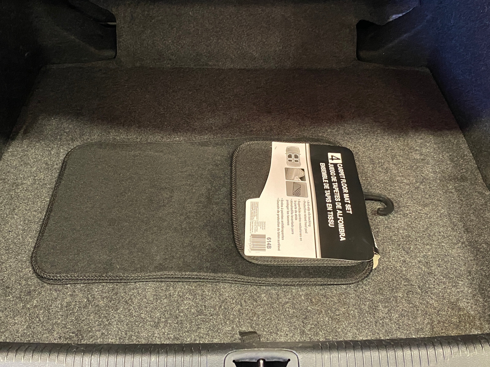 Thumbnail: 2016 Chrysler 200 - 7