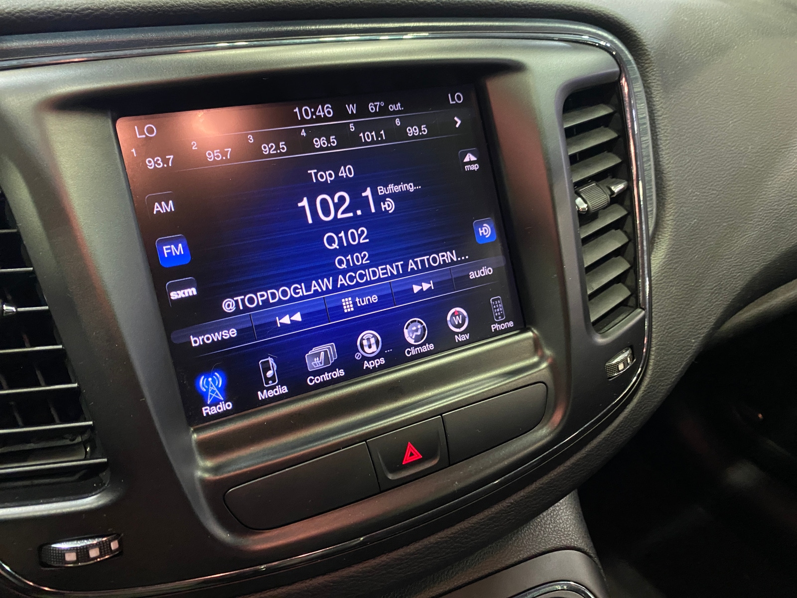 Thumbnail: 2016 Chrysler 200 - 4