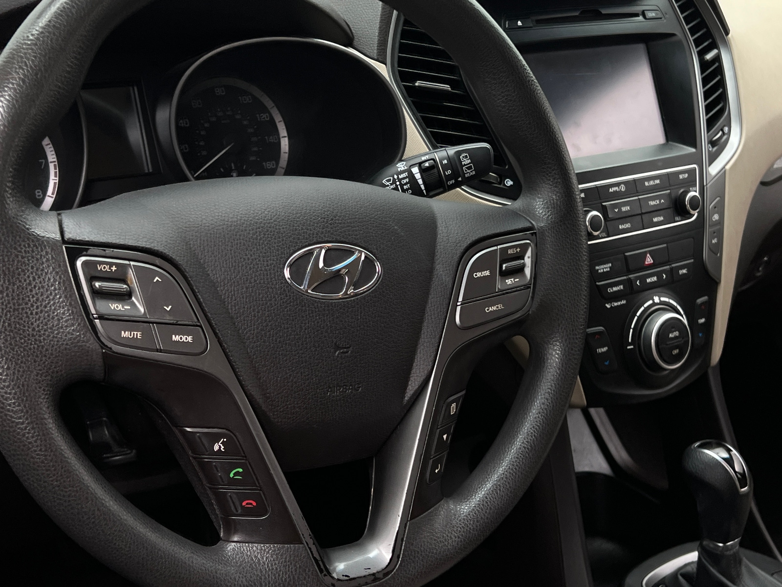 Thumbnail: 2017 Hyundai Santa Fe - 5