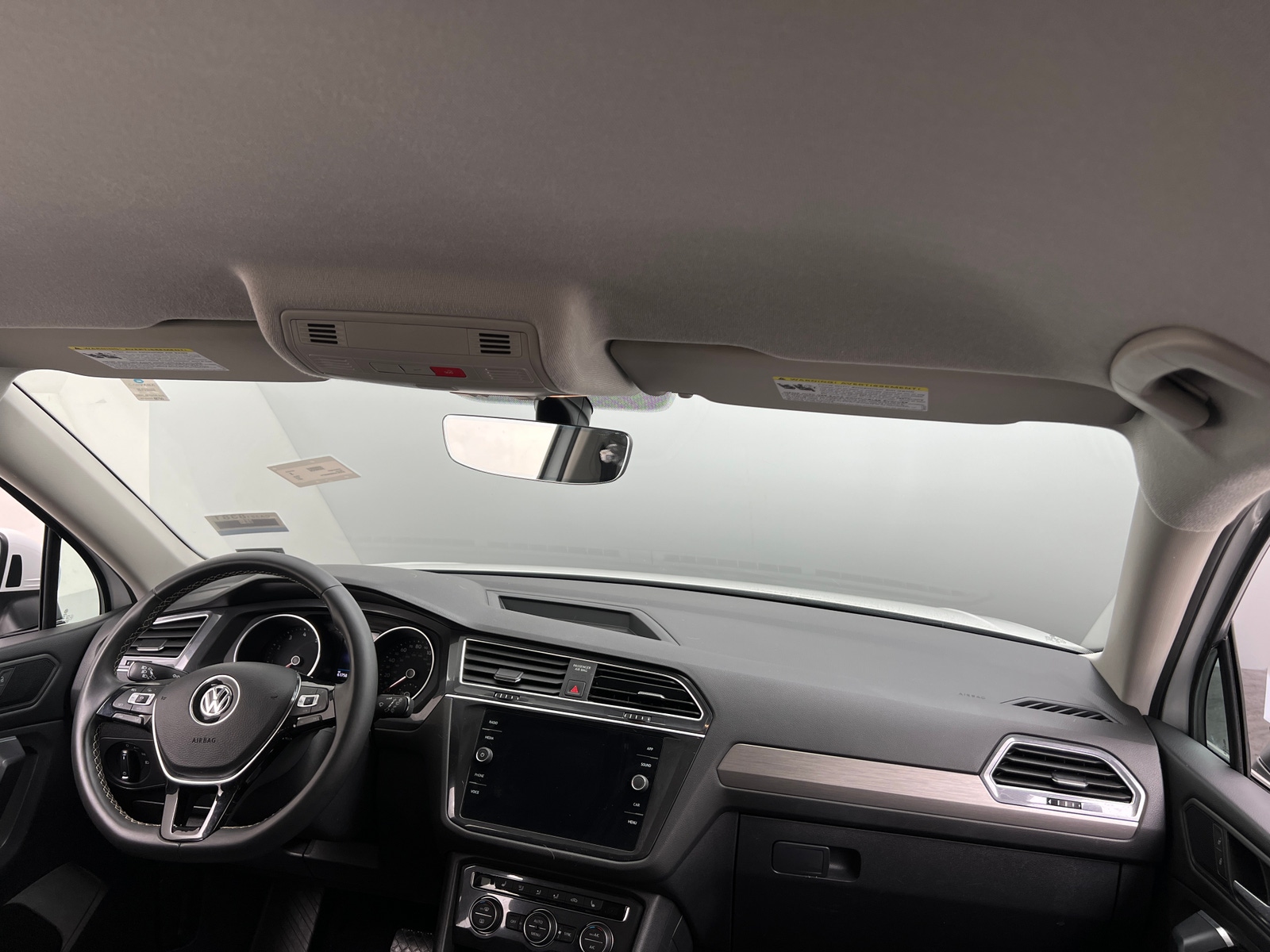 Thumbnail: 2021 Volkswagen Tiguan - 2