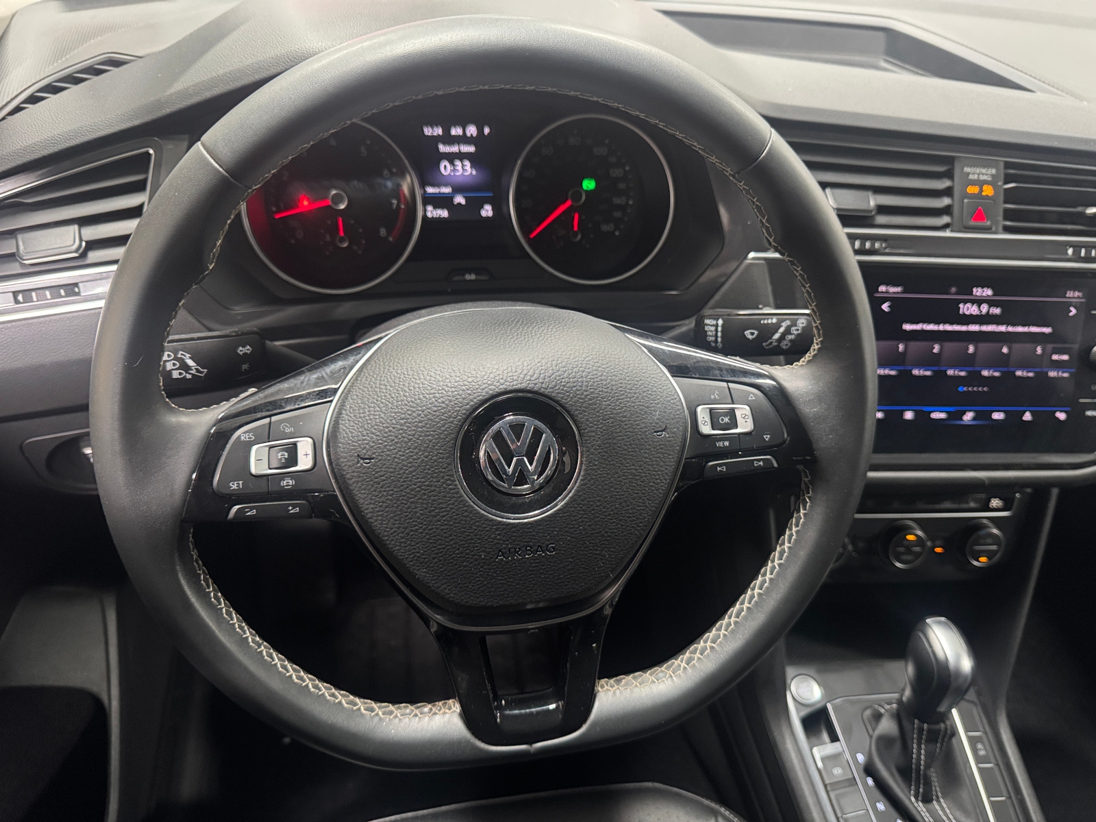 Thumbnail: 2021 Volkswagen Tiguan - 4