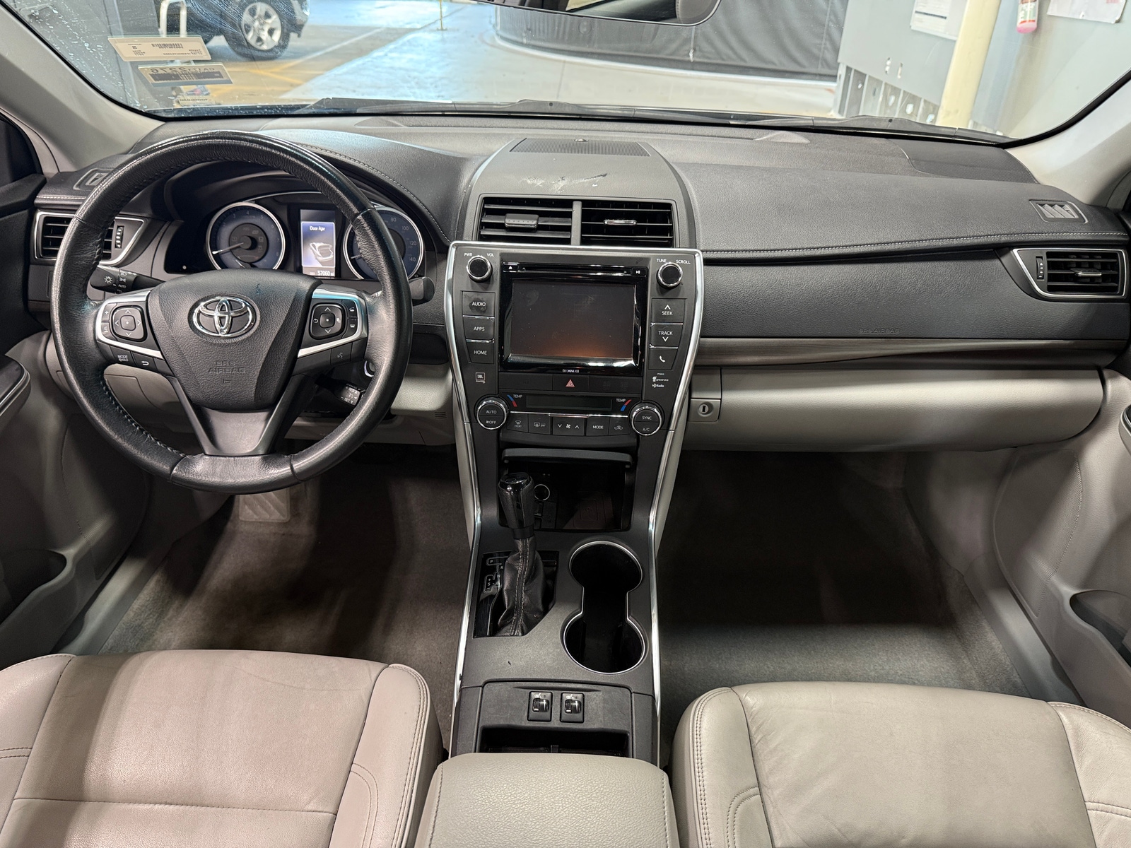 Thumbnail: 2017 Toyota Camry - 3