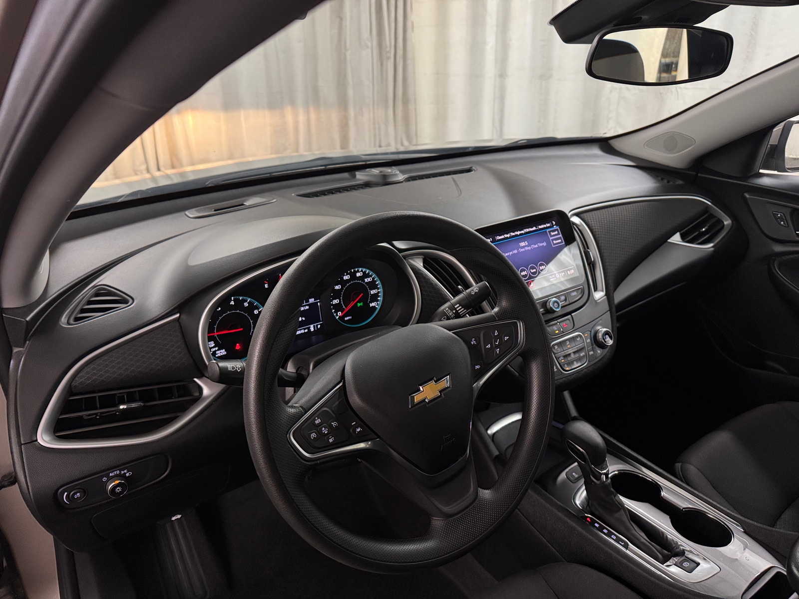 Thumbnail: 2024 Chevrolet Malibu - 3