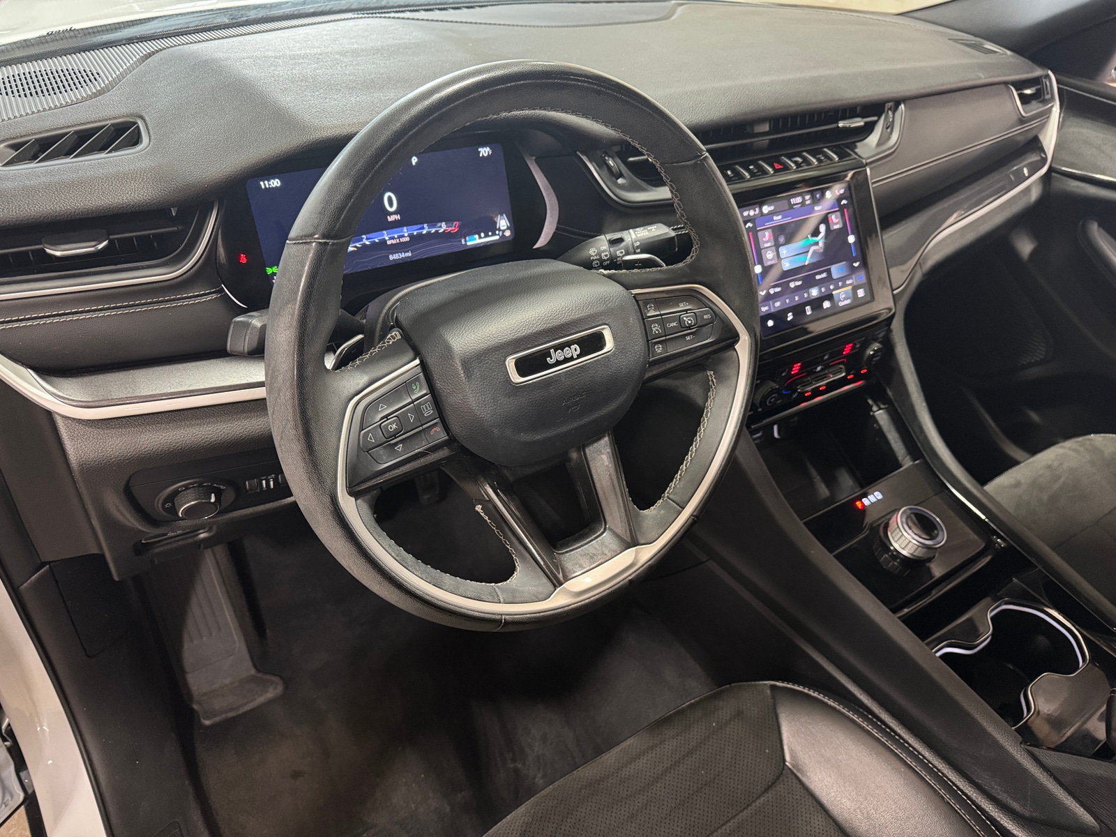 Thumbnail: 2023 Jeep Grand Cherokee L - 2