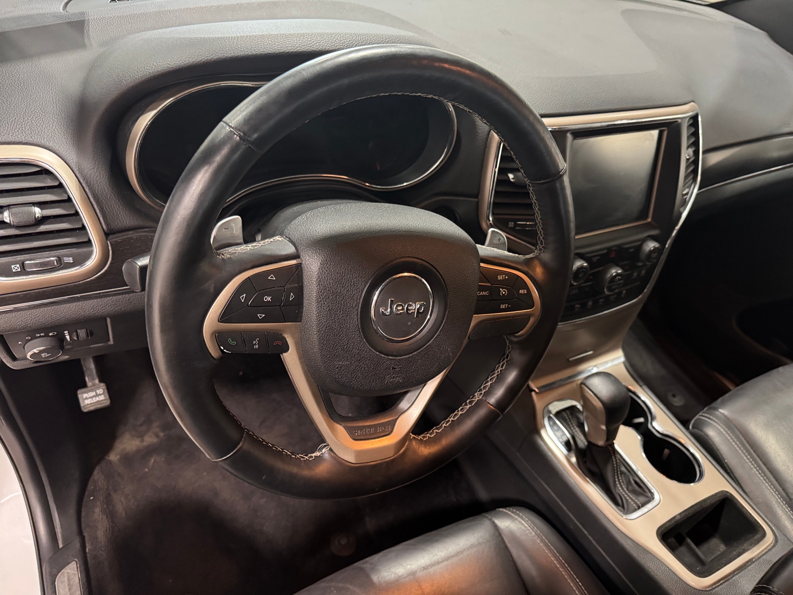 Thumbnail: 2017 Jeep Grand Cherokee - 2