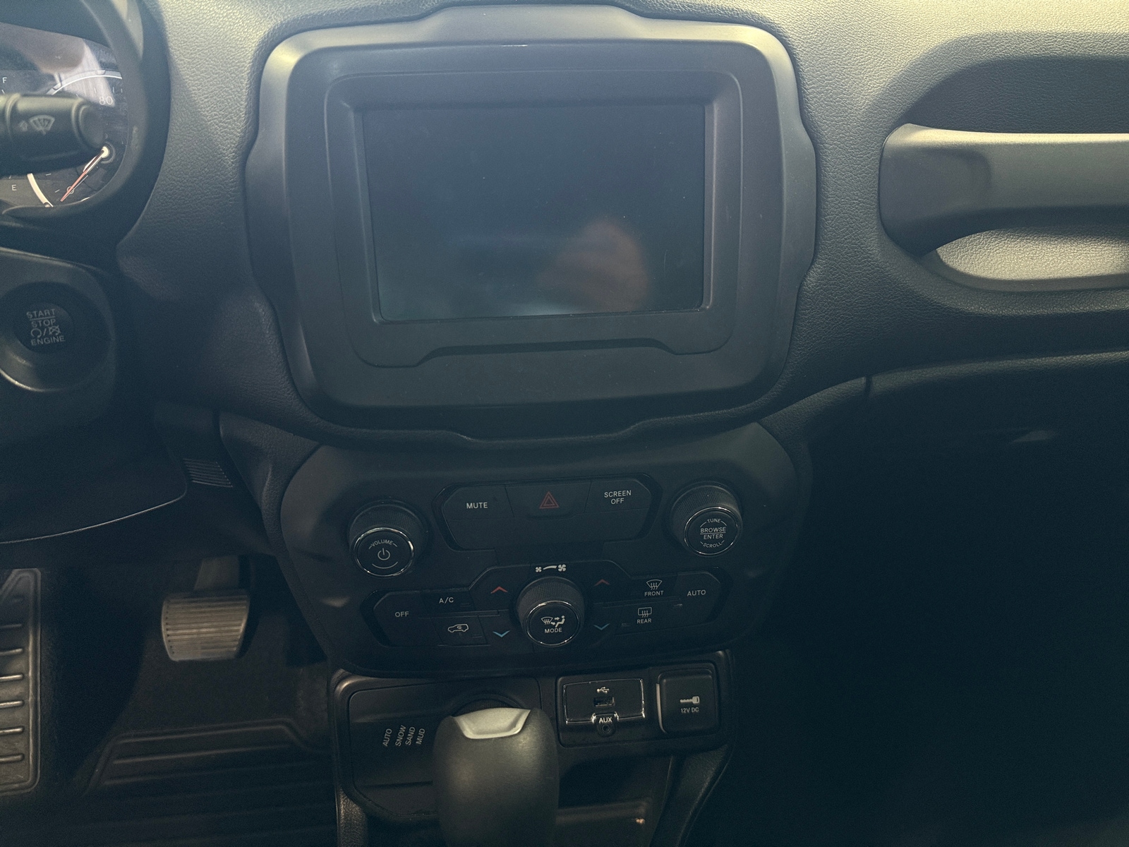 Thumbnail: 2019 Jeep Renegade - 4