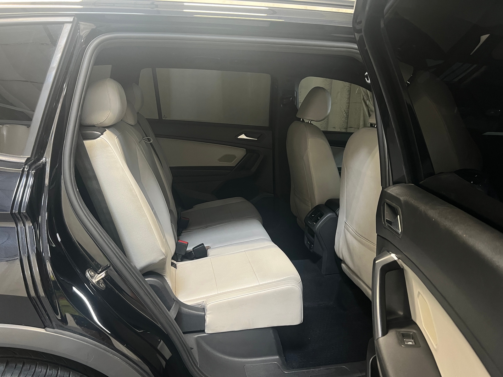 Thumbnail: 2021 Volkswagen Tiguan - 5