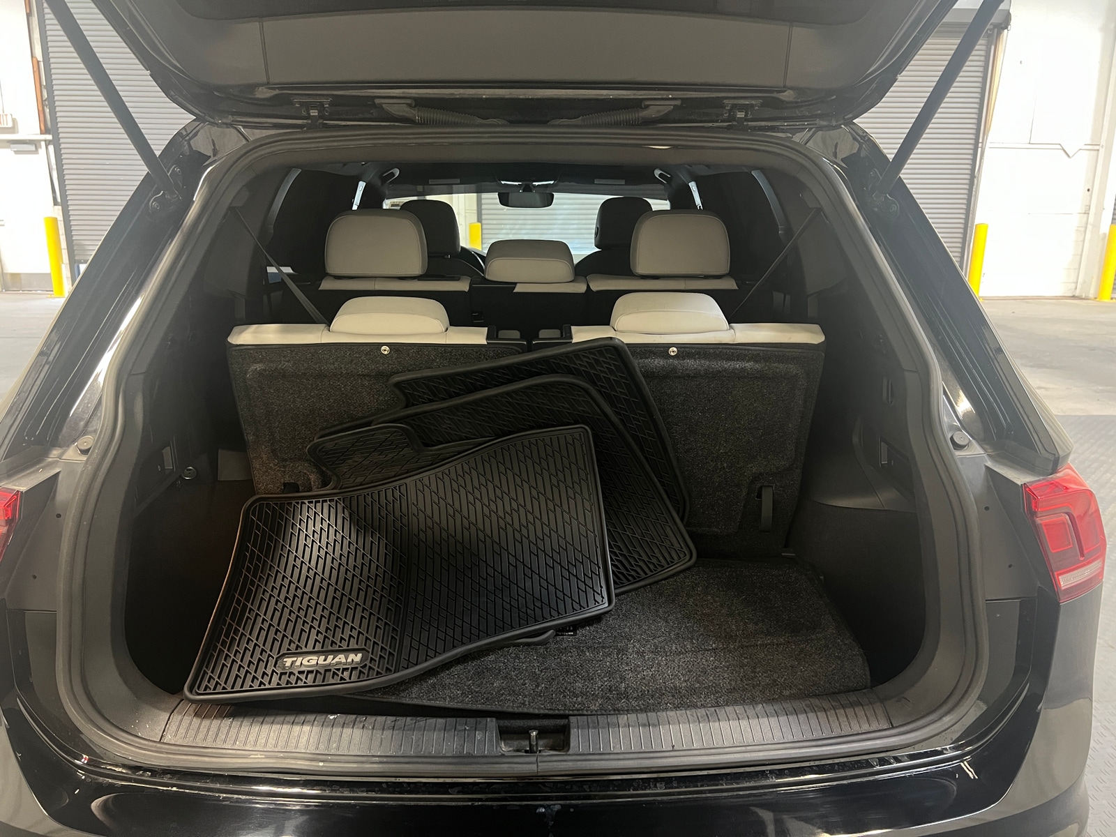 Thumbnail: 2021 Volkswagen Tiguan - 6