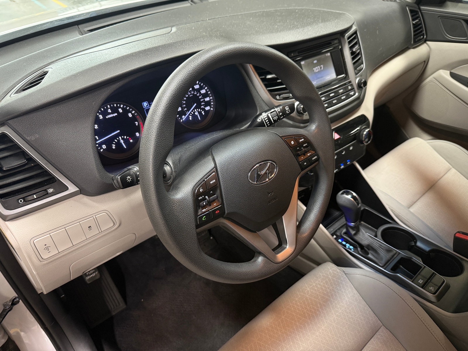 Thumbnail: 2017 Hyundai Tucson - 3