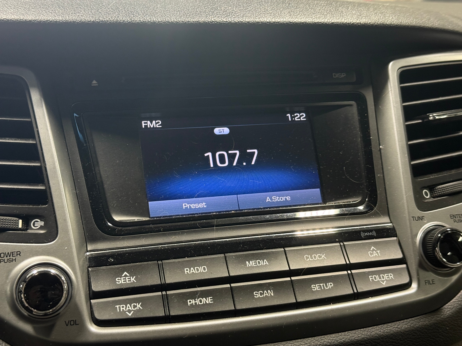 Thumbnail: 2017 Hyundai Tucson - 4
