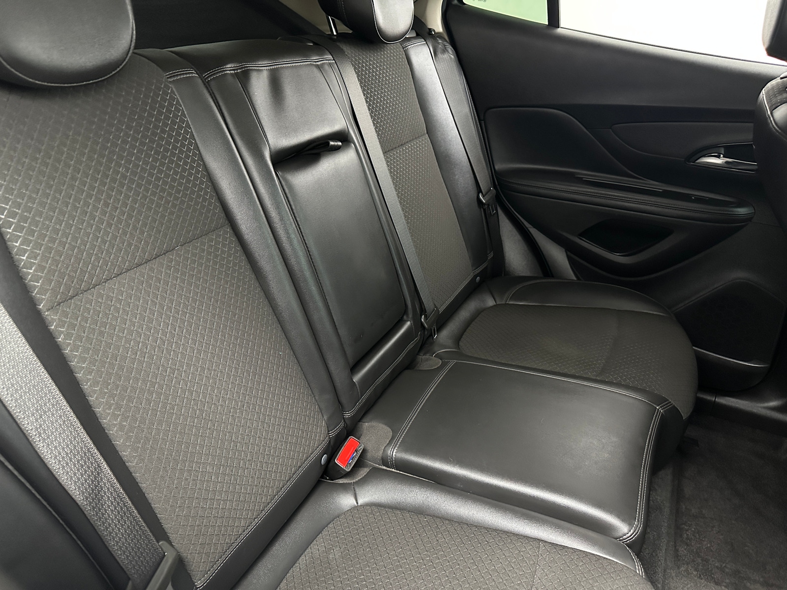 Thumbnail: 2019 Buick Encore - 5