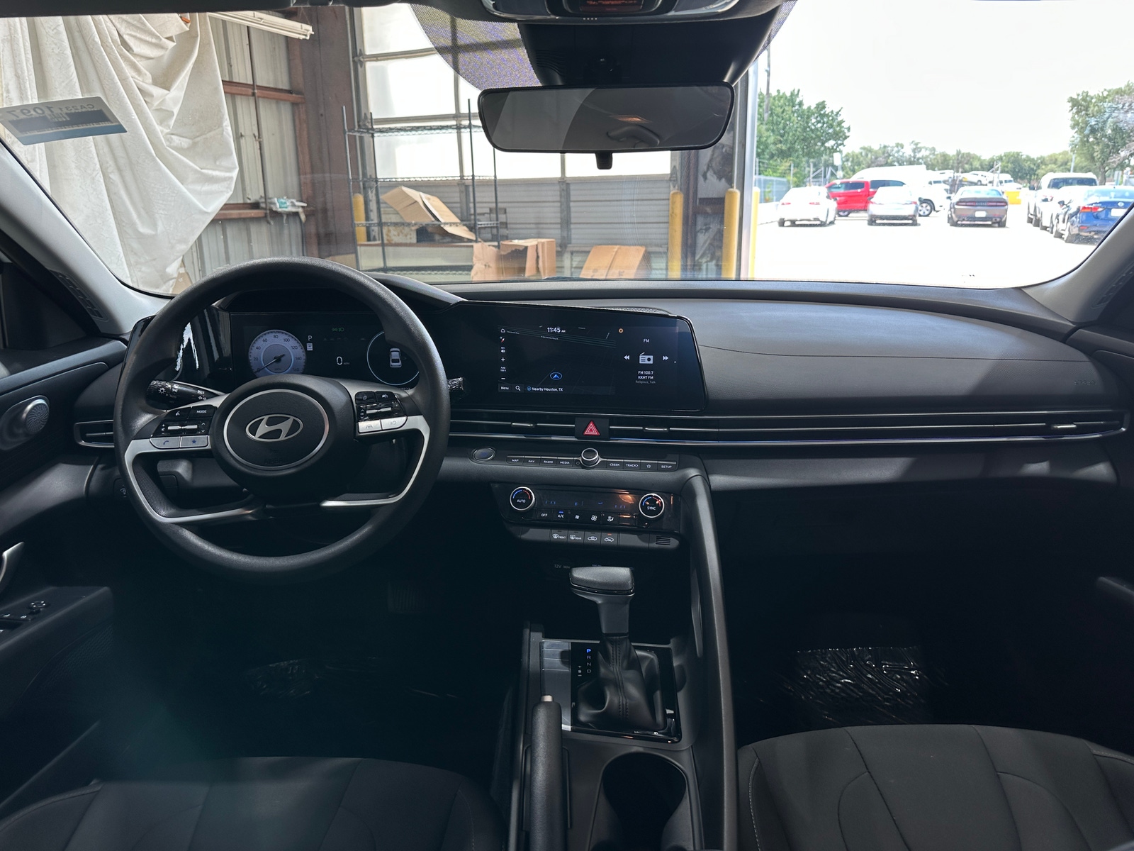 Thumbnail: 2024 Hyundai Elantra - 3