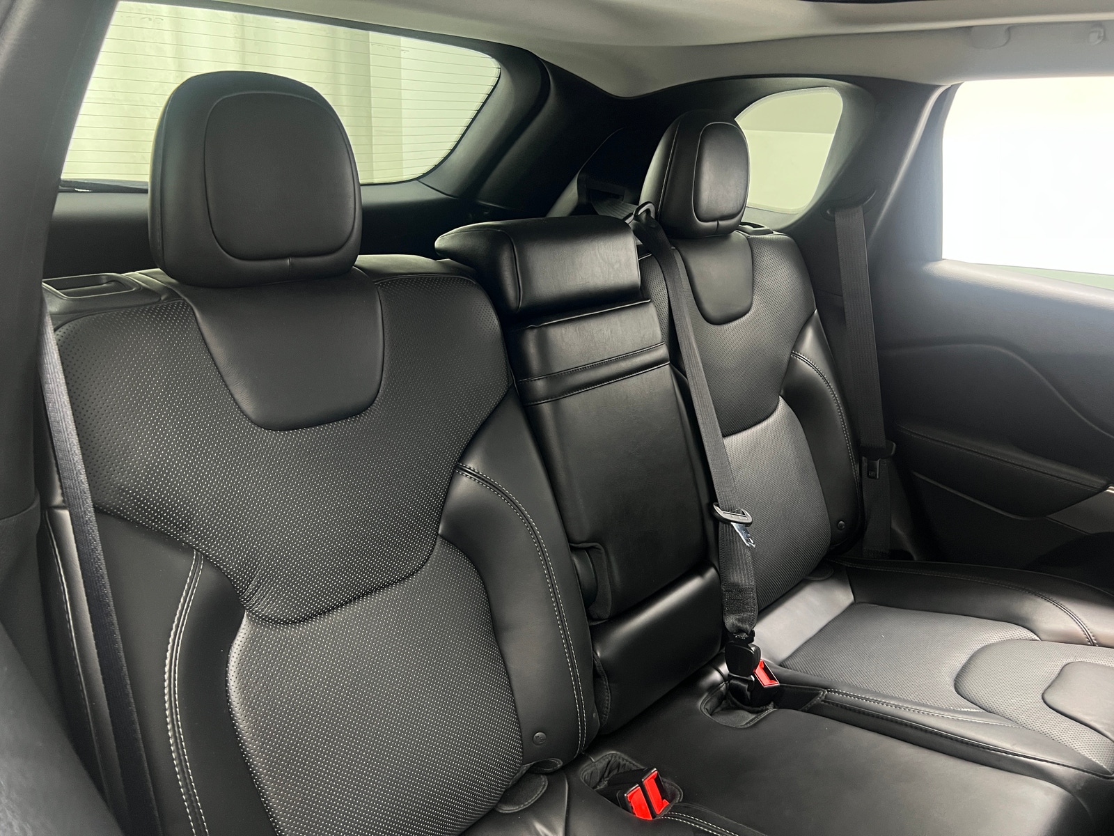 Thumbnail: 2019 Jeep Cherokee - 5