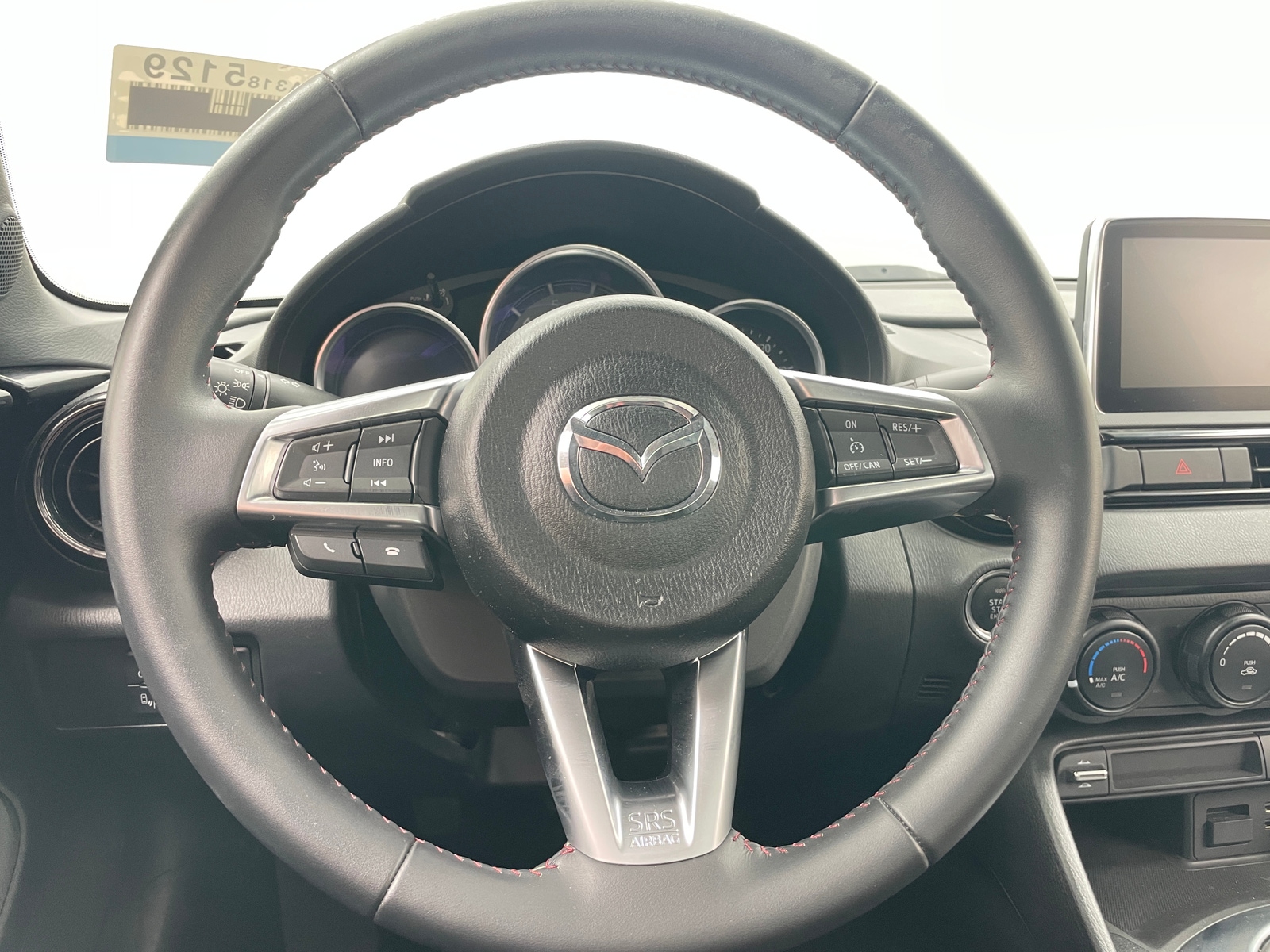 Thumbnail: 2017 Mazda MX-5 Miata - 4