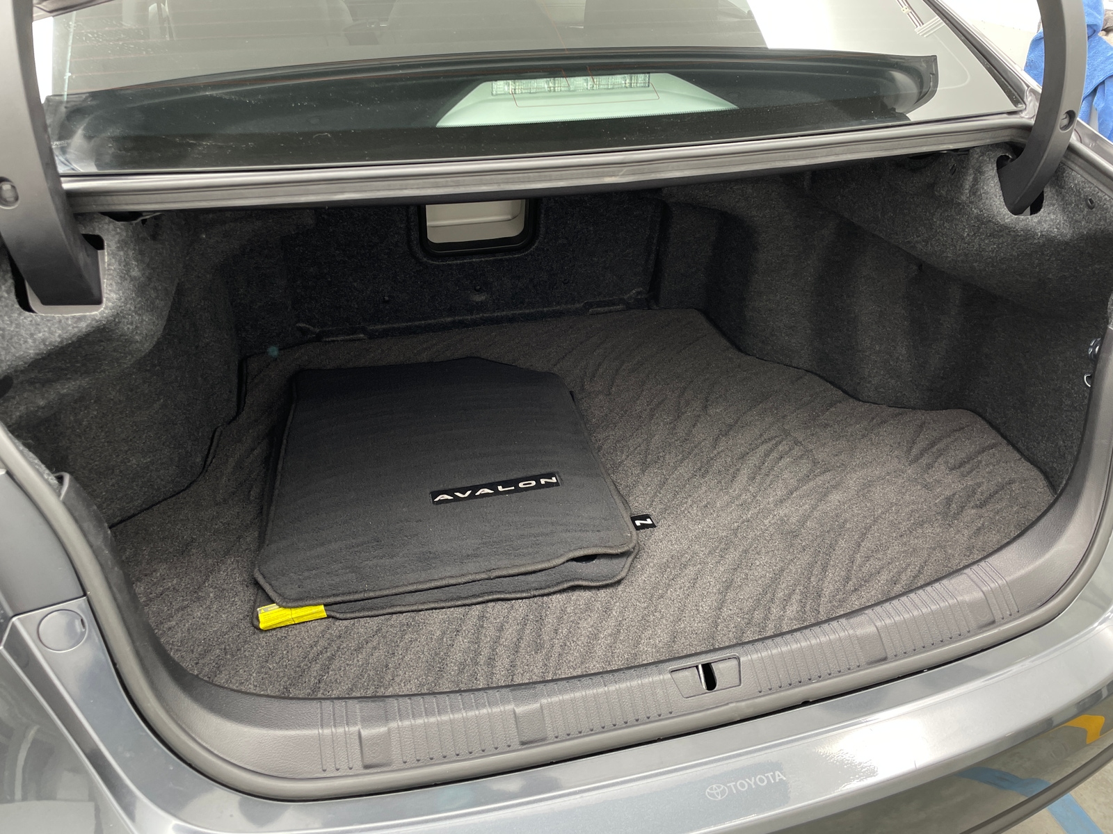 Thumbnail: 2013 Toyota Avalon - 6
