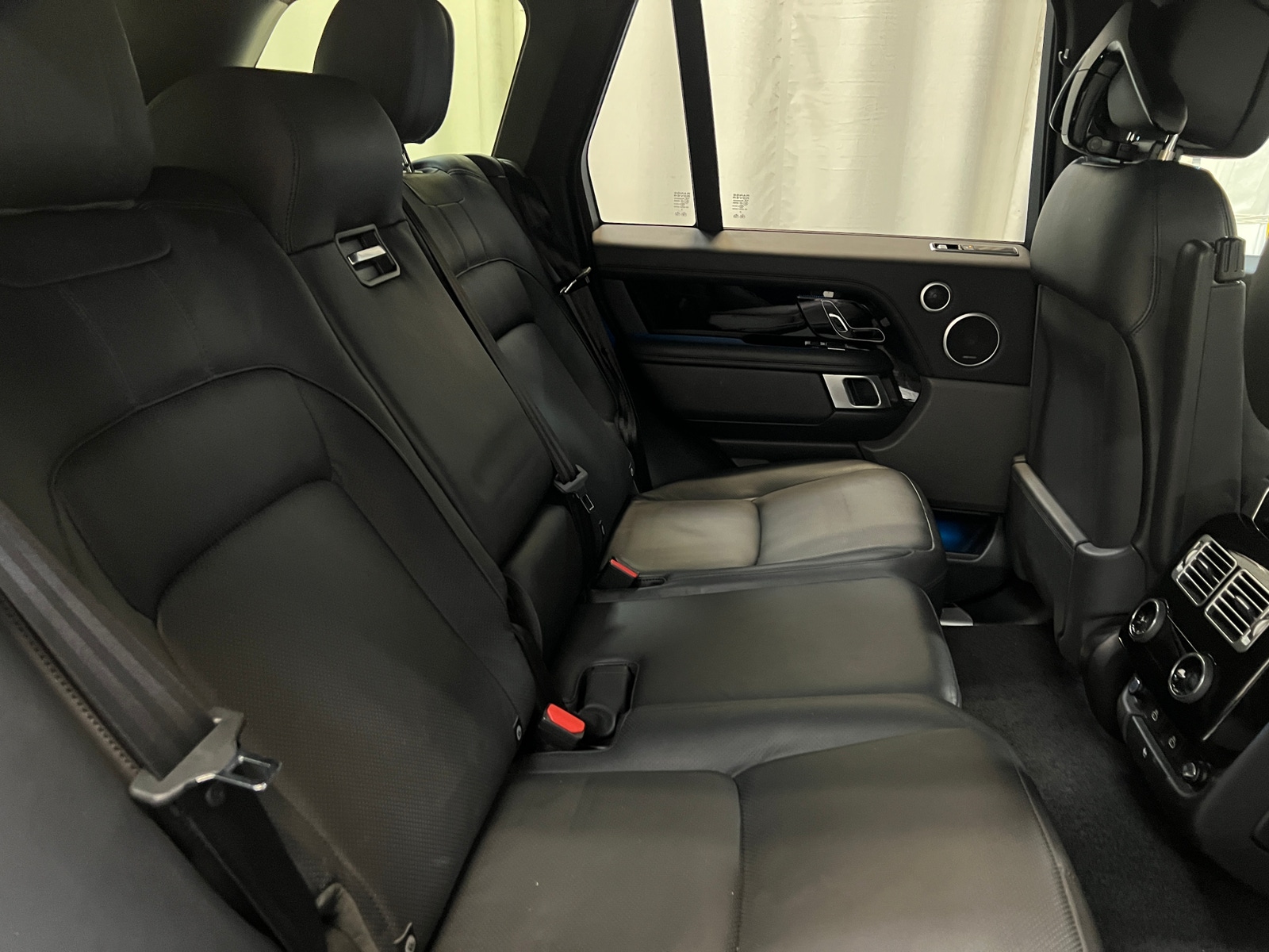 Thumbnail: 2022 Land Rover Range Rover - 5