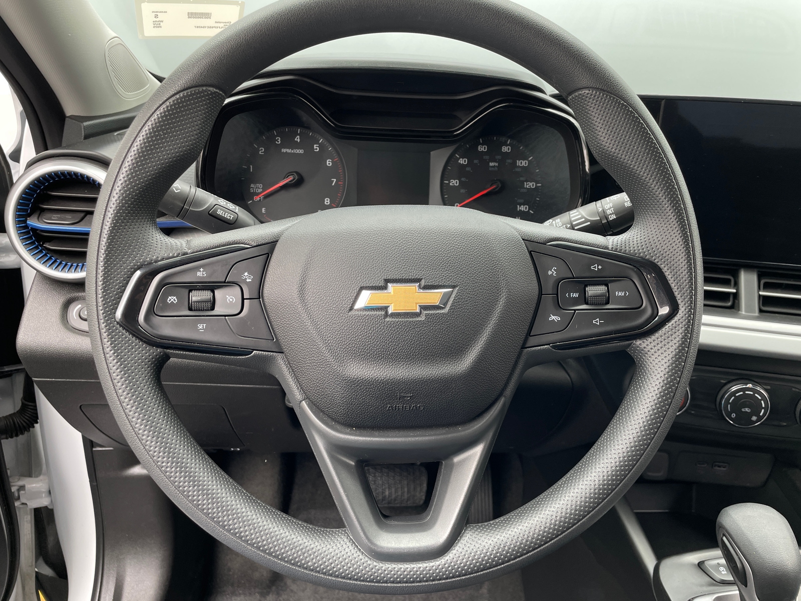 Thumbnail: 2025 Chevrolet Trax - 5