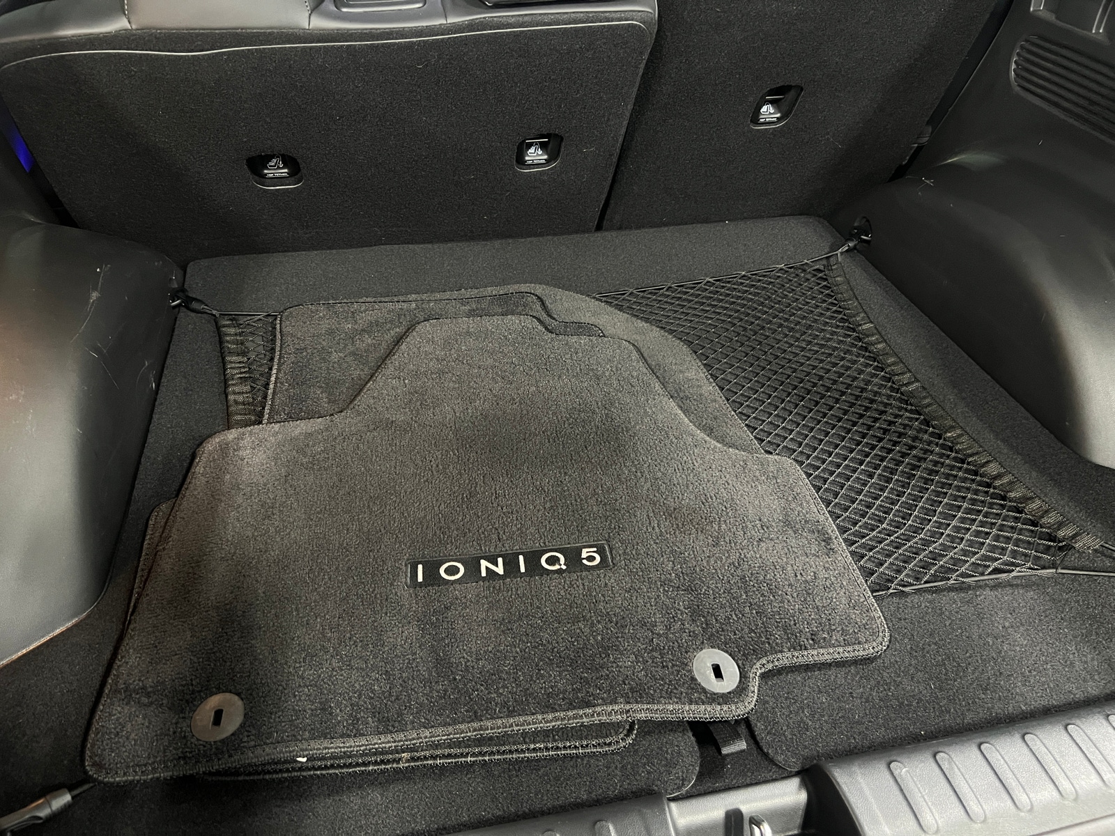Thumbnail: 2023 Hyundai Ioniq 5 - 6