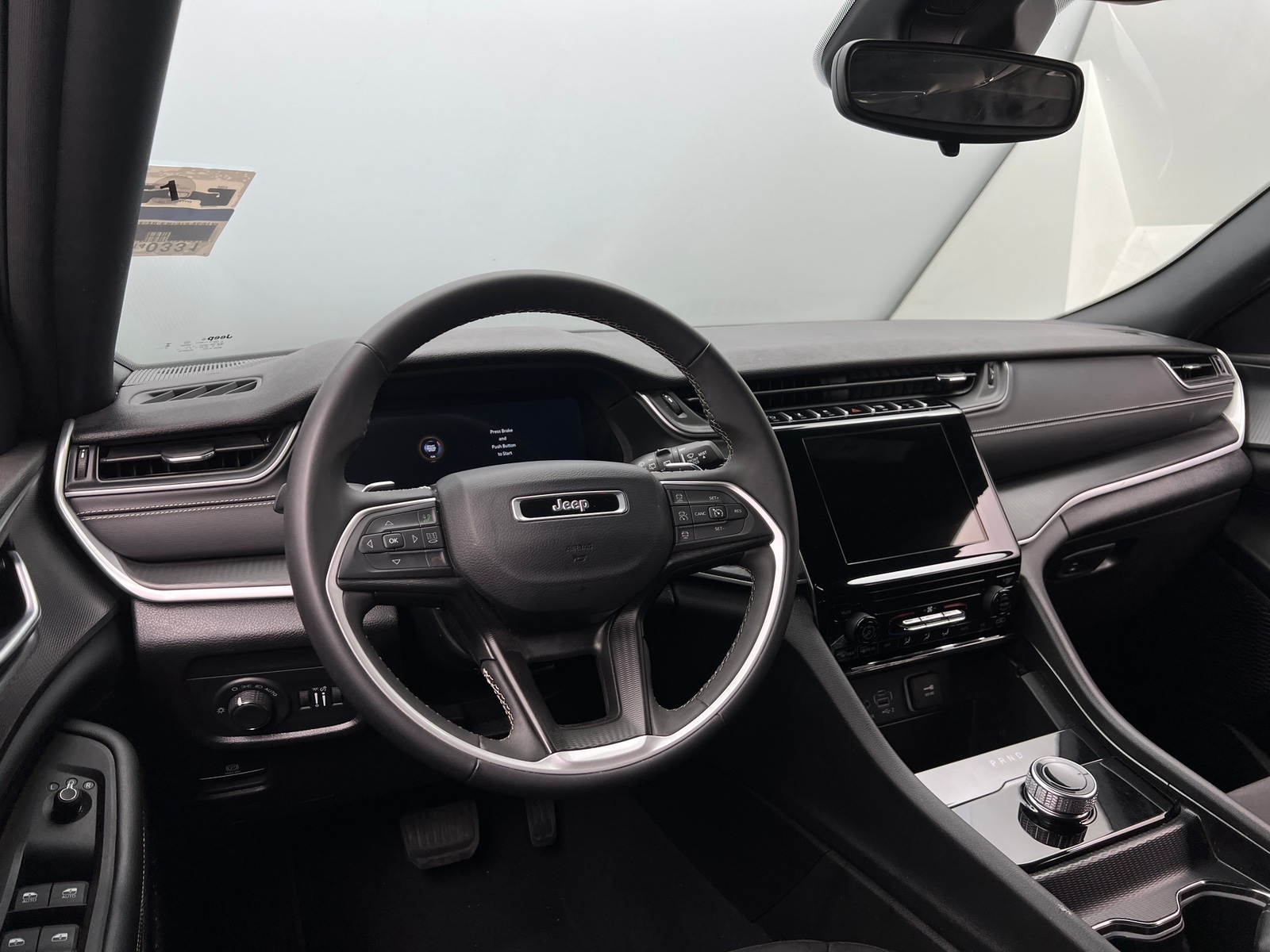 Thumbnail: 2024 Jeep Grand Cherokee - 3