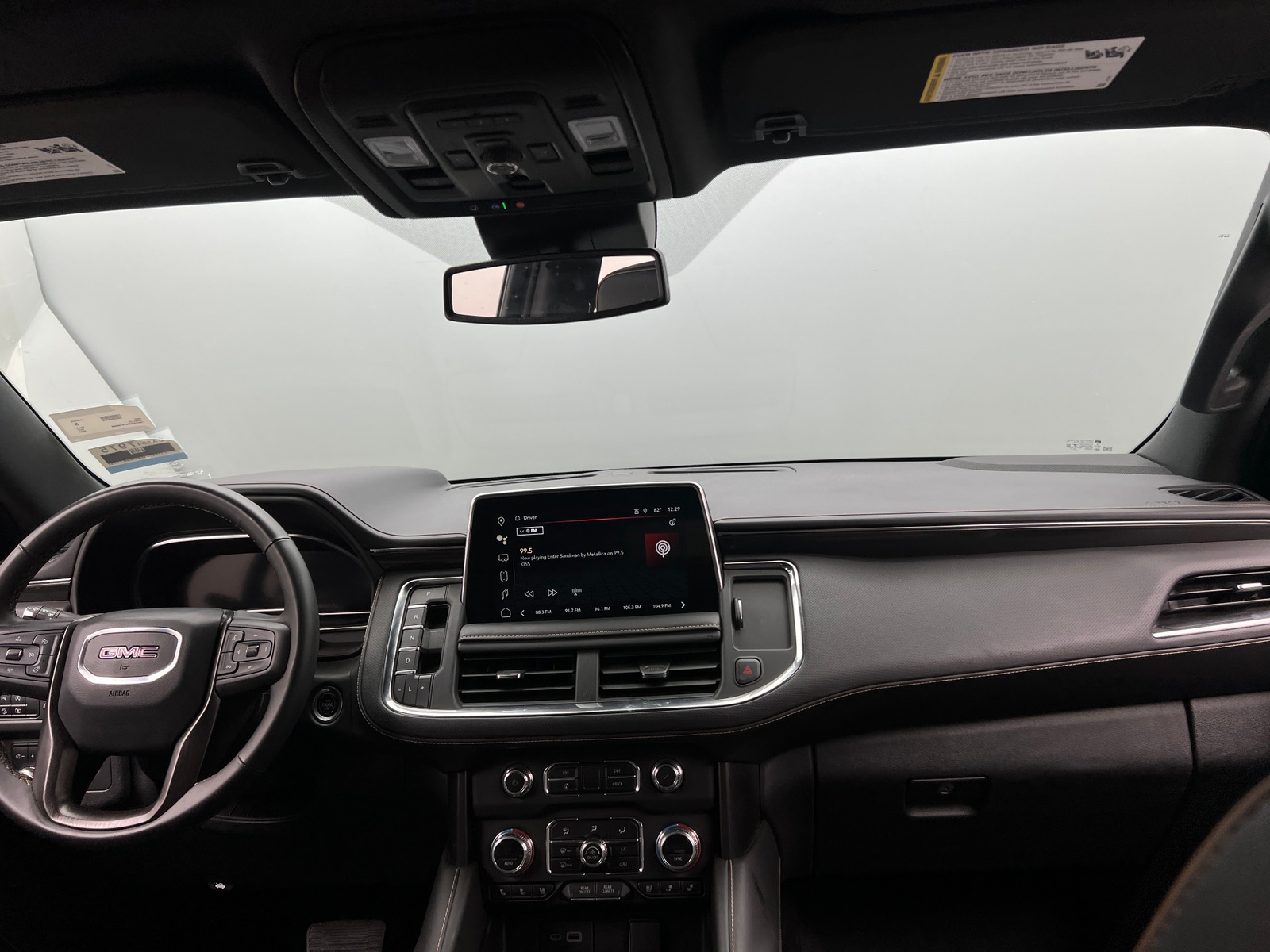 Thumbnail: 2023 GMC Yukon XL - 3