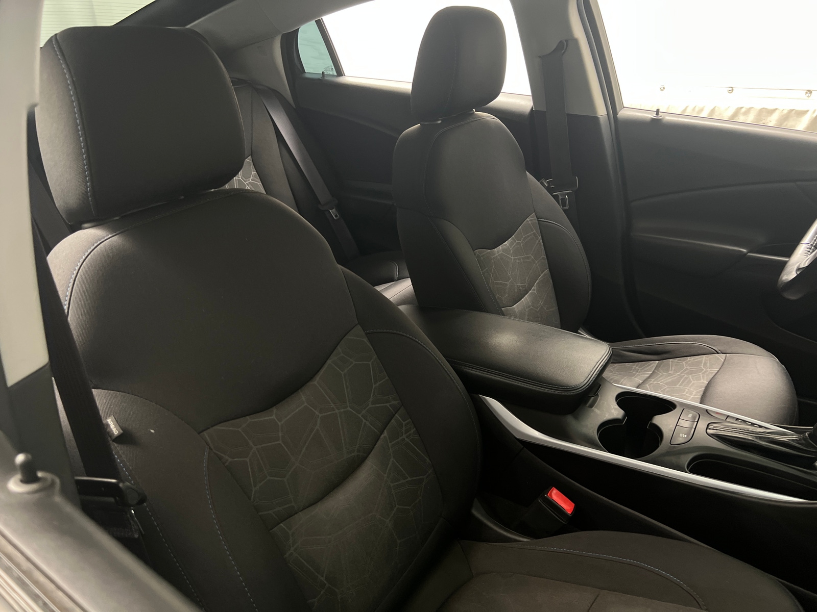Thumbnail: 2017 Chevrolet Volt - 2