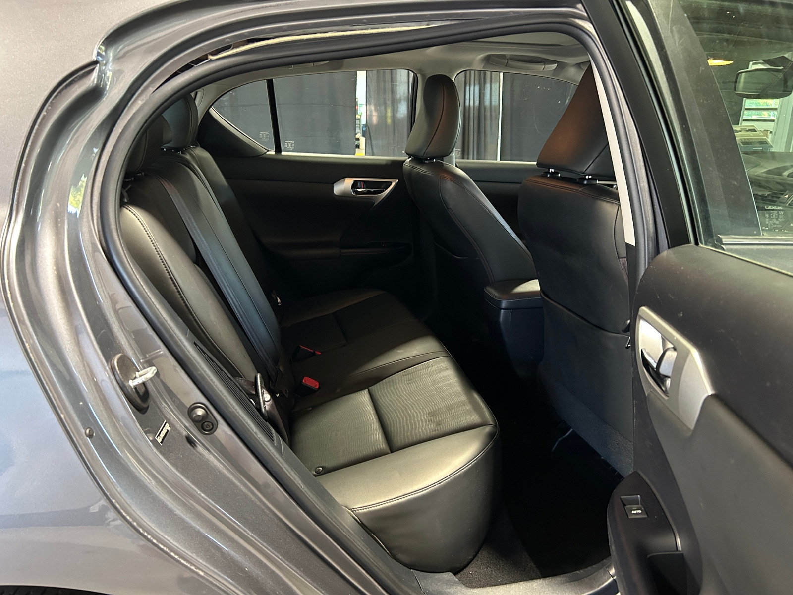Thumbnail: 2013 Lexus CT - 5