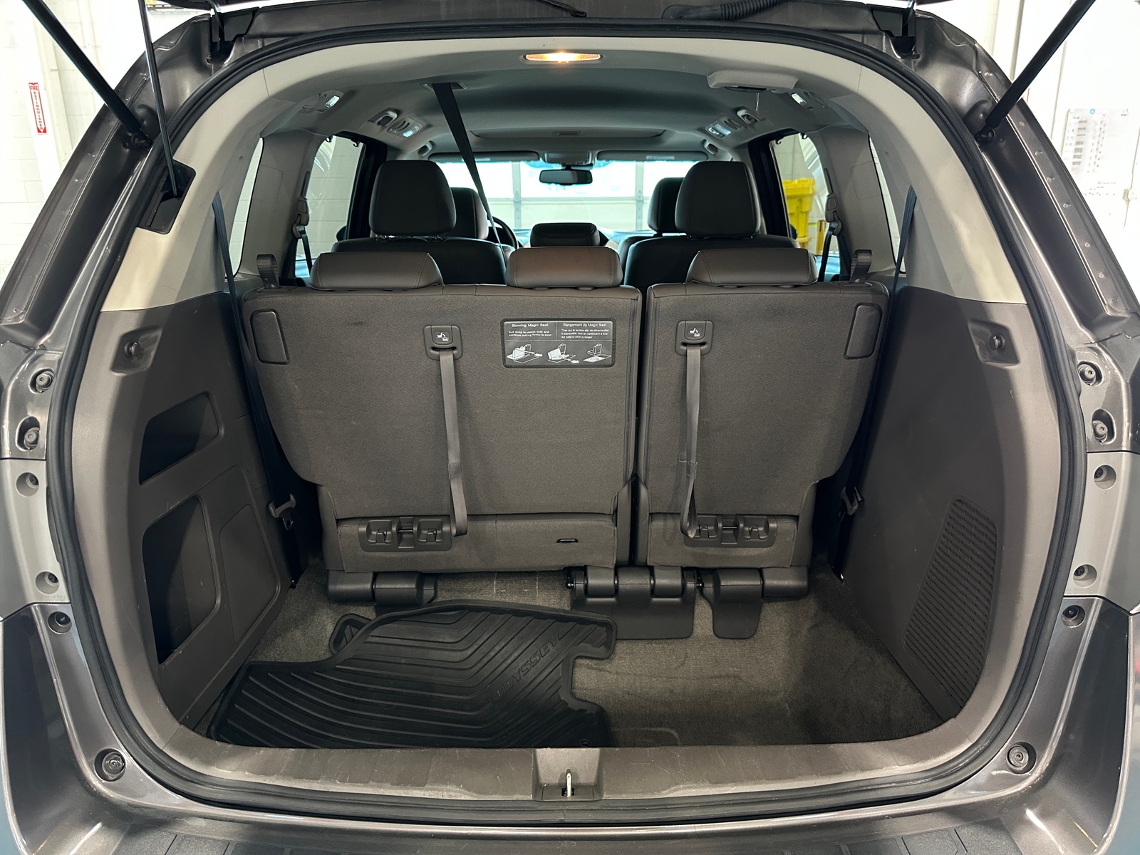 Thumbnail: 2016 Honda Odyssey - 6