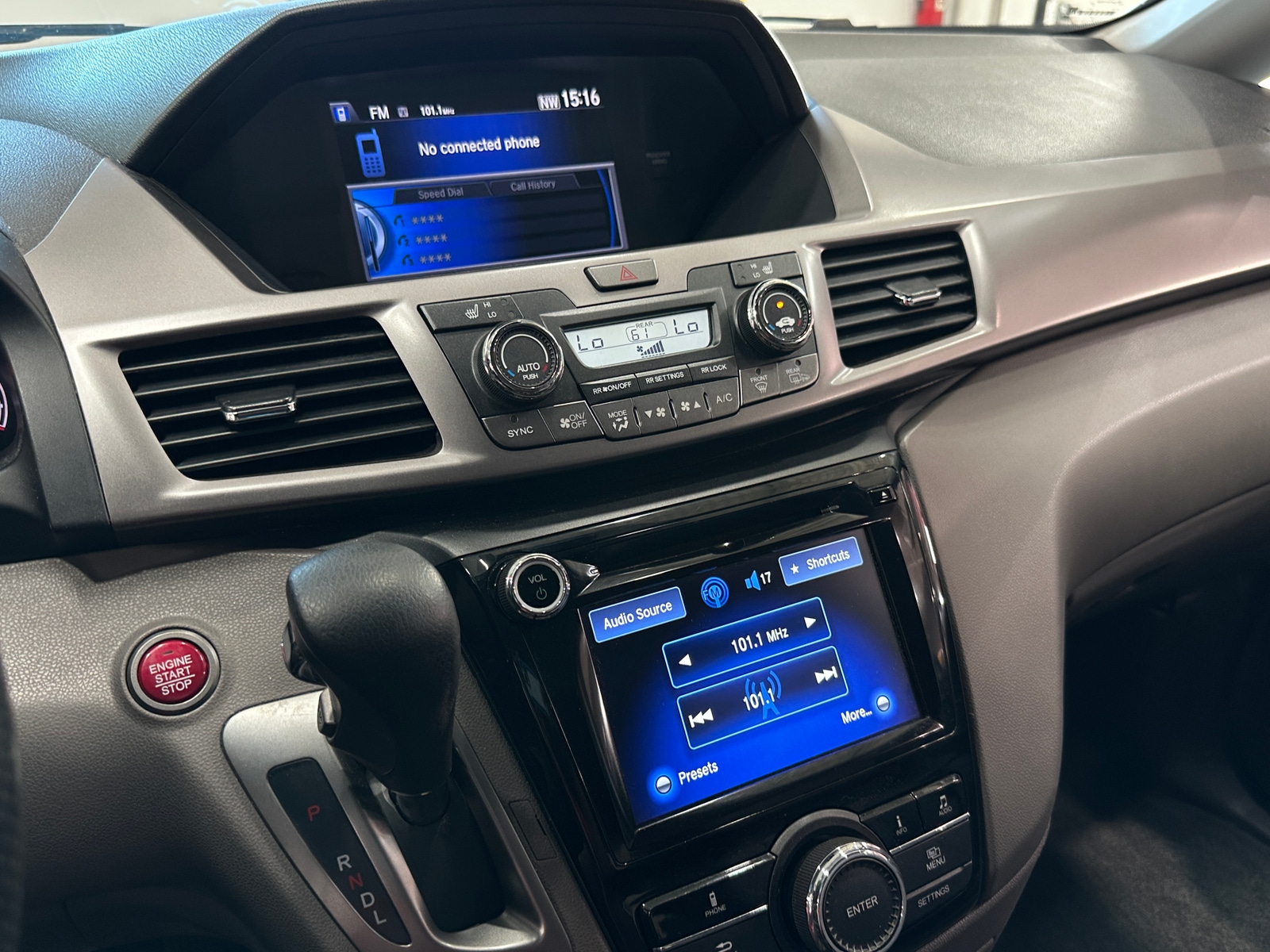 Thumbnail: 2016 Honda Odyssey - 3