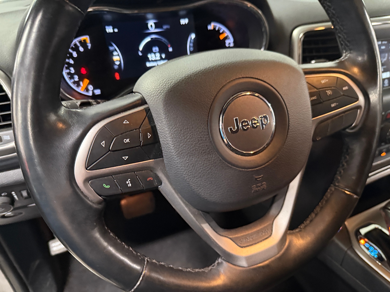 Thumbnail: 2020 Jeep Grand Cherokee - 5