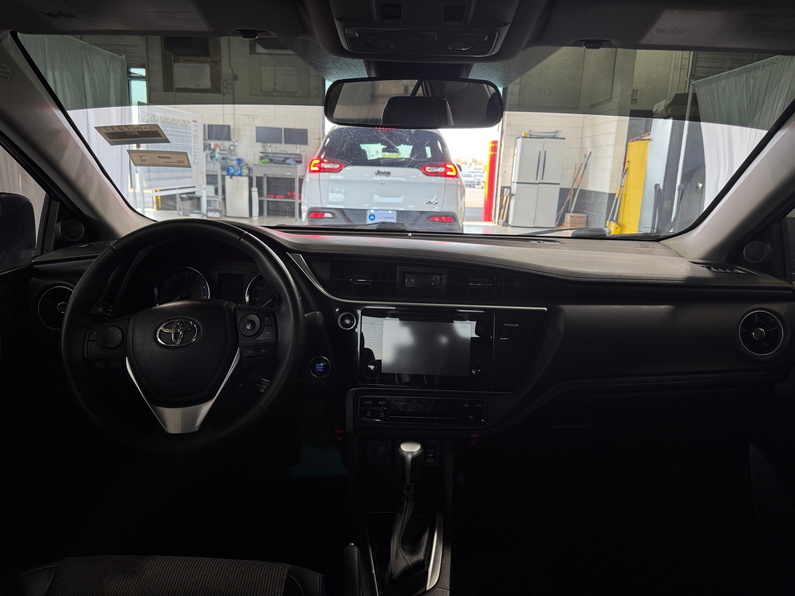 Thumbnail: 2017 Toyota Corolla - 3